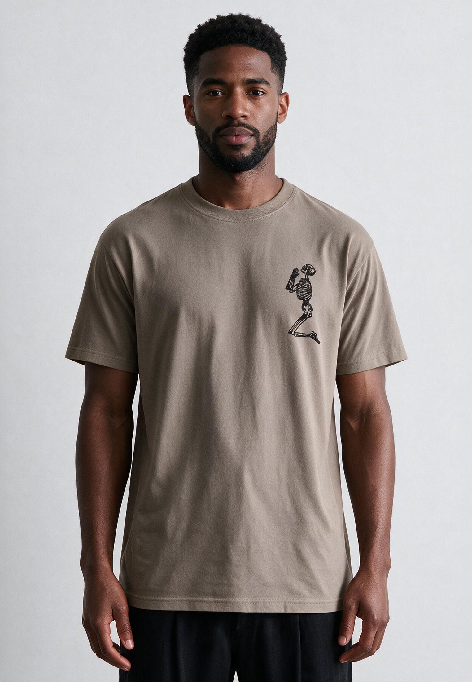 ESSENTIAL BIG SKELETON DESERT TAUPE T-SHIRT