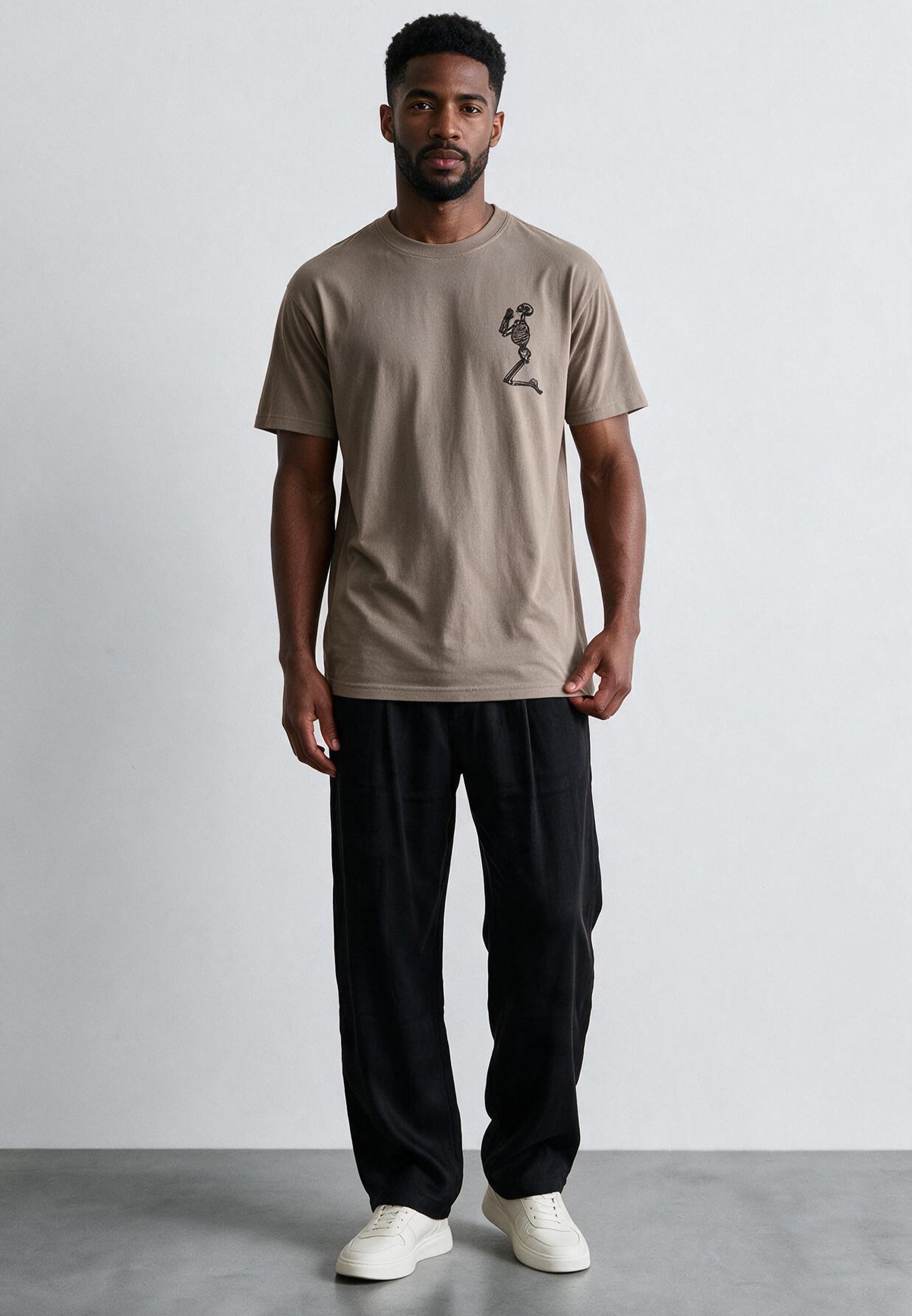ESSENTIAL BIG SKELETON DESERT TAUPE T-SHIRT