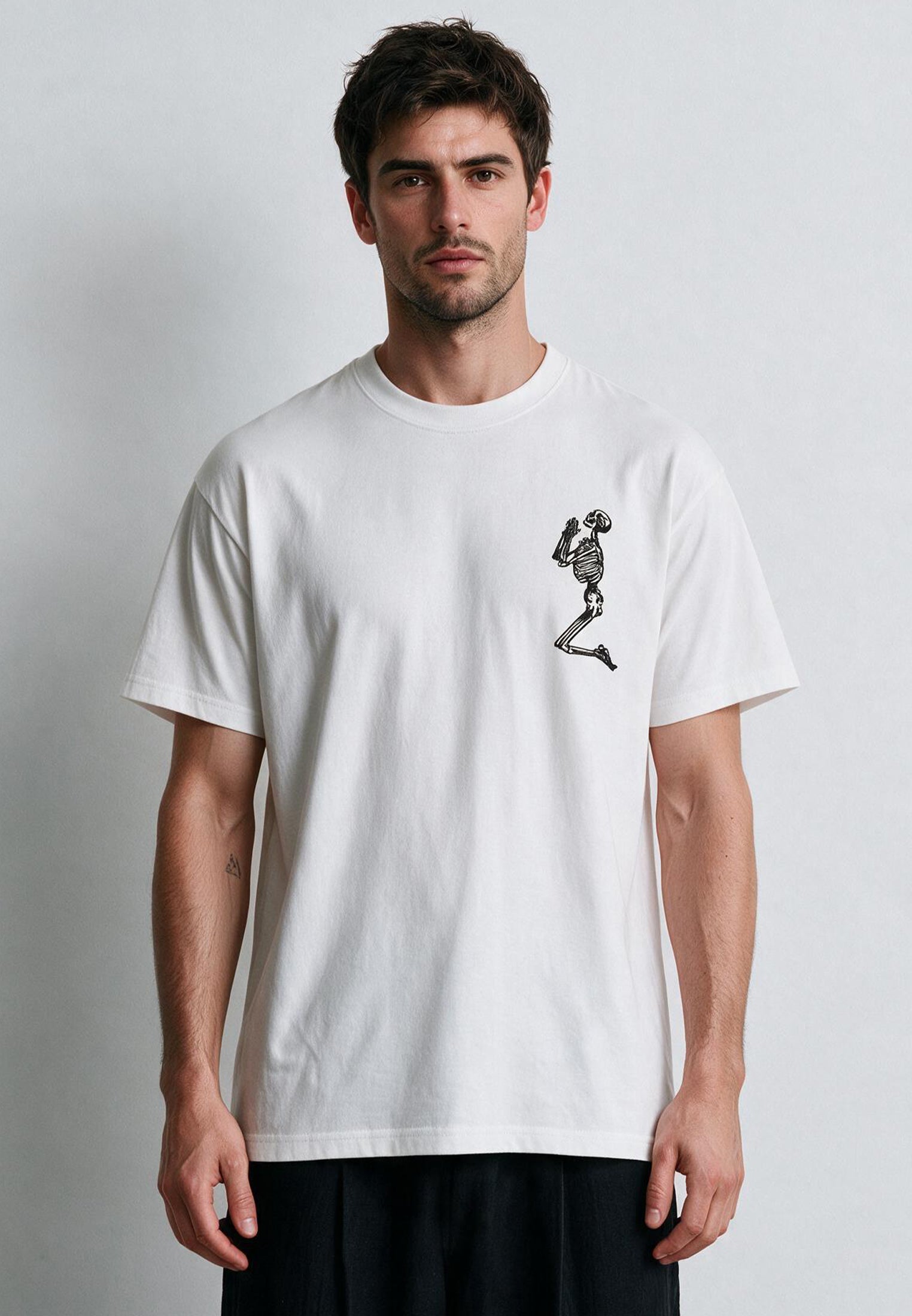 ESSENTIAL BIG SKELETON WHITE T-SHIRT