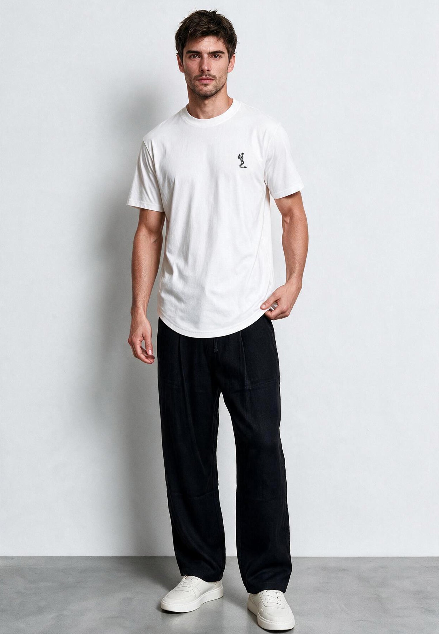 ESSENTIAL SWAG CURVED HEM OFF WHITE T-SHIRT