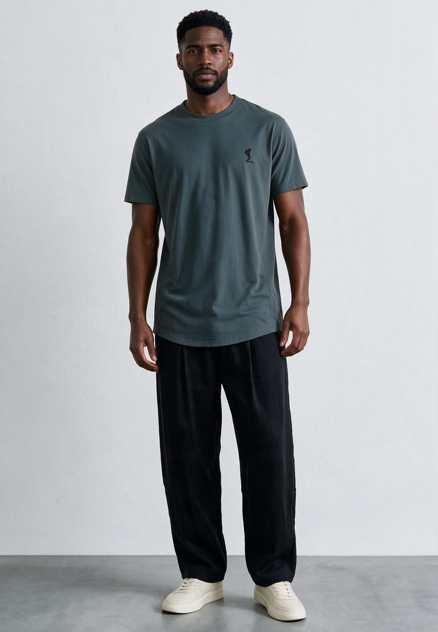 ESSENTIAL SWAG CURVED HEM DARK METAL T-SHIRT