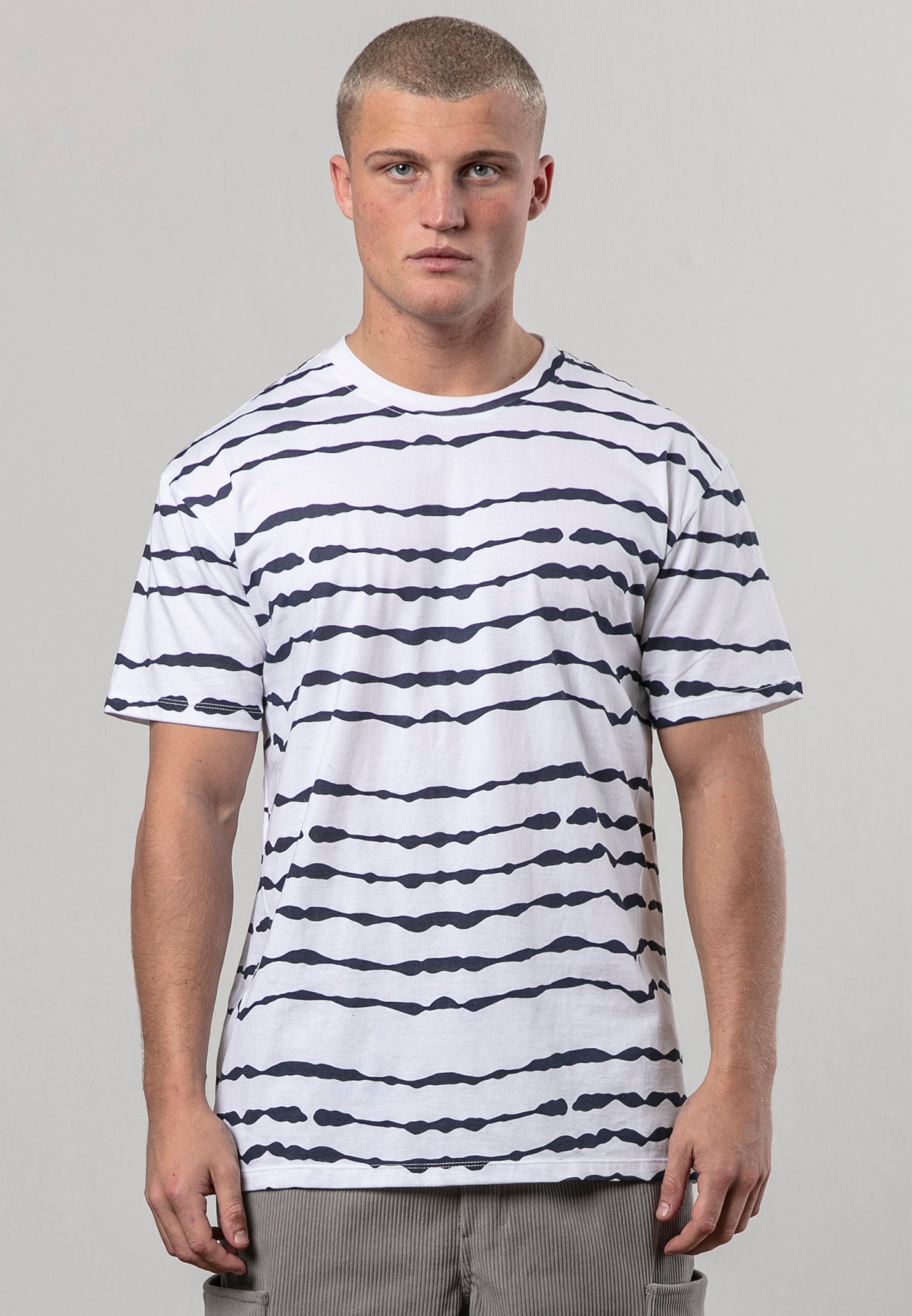 STRIPES T-SHIRT WHITE & NAVY