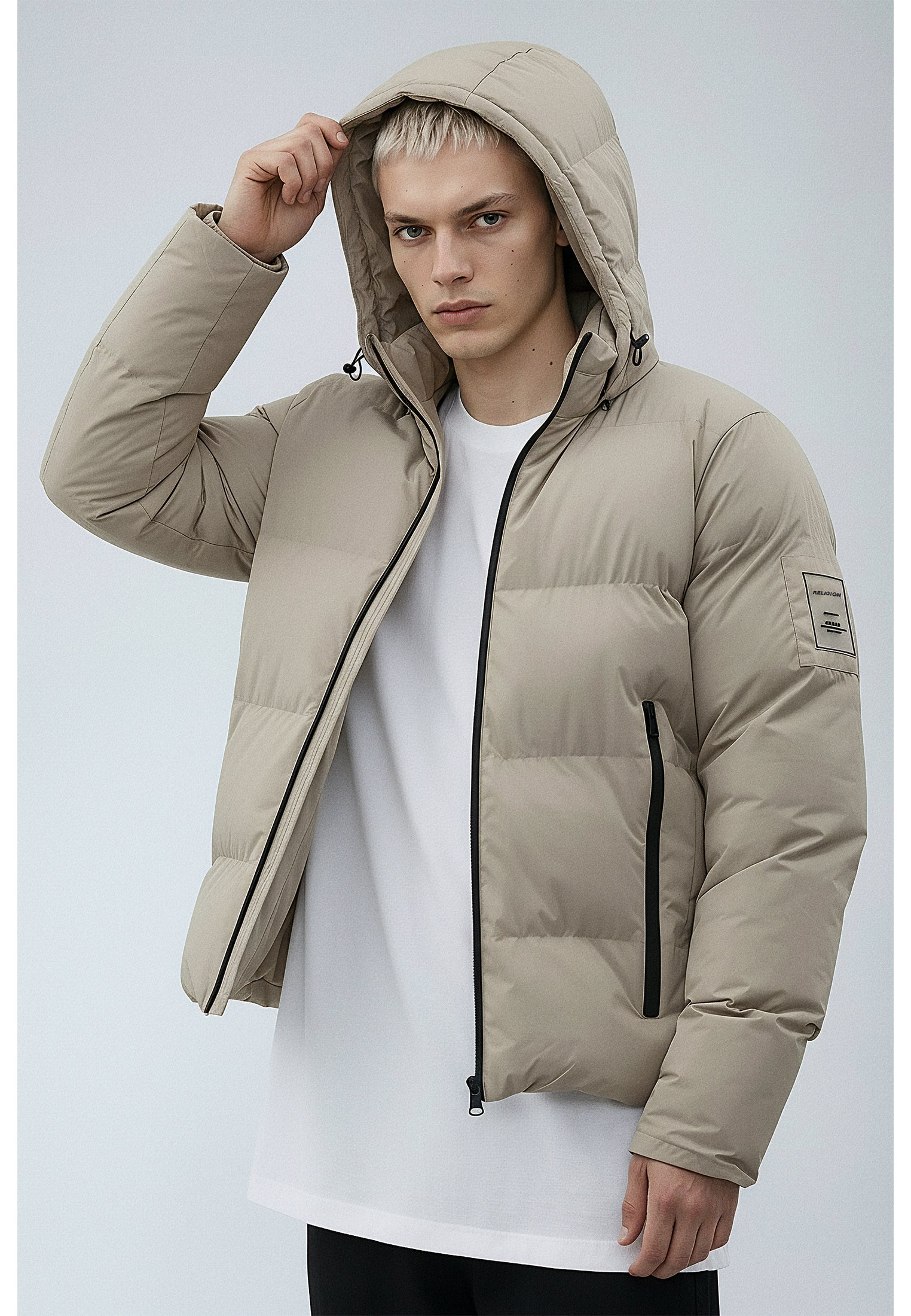 PERFORMANCE PUFFER JACKET TAN