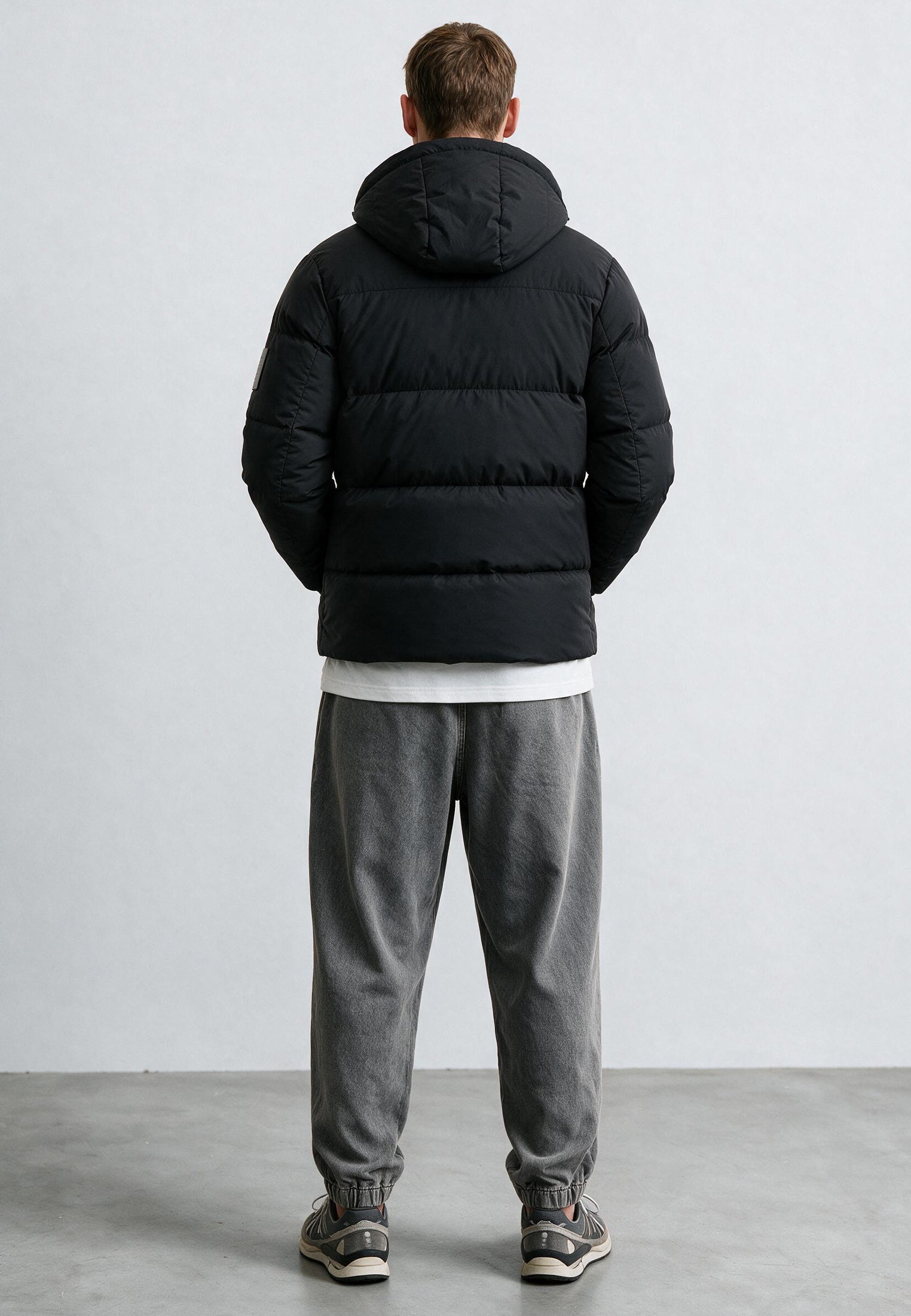 PERFORMANCE PUFFER JACKET WASHED BLACK