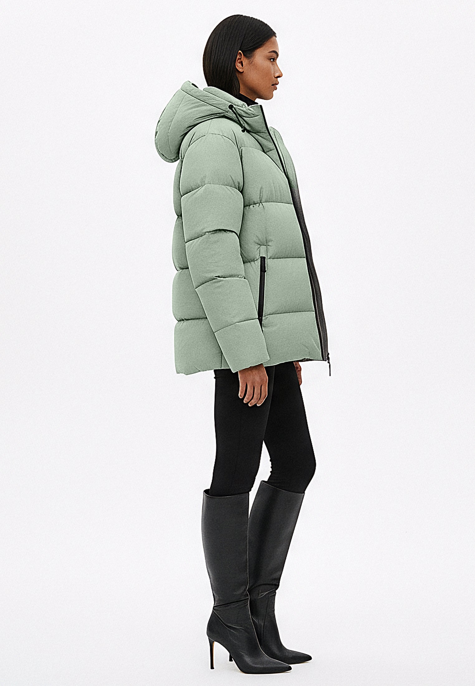 KHAKI PERFORMANCE PUFFER JACKET