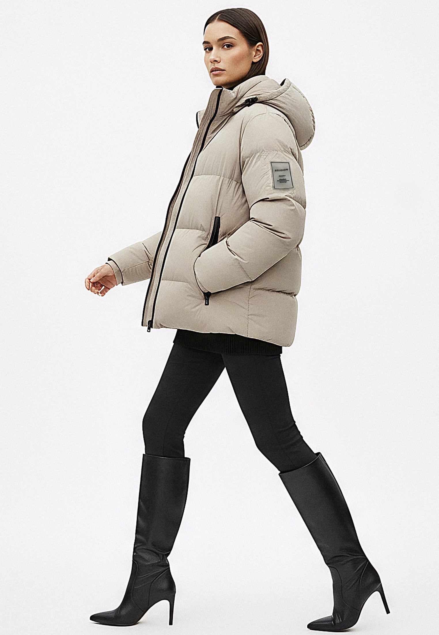 TAN PERFORMANCE PUFFER JACKET