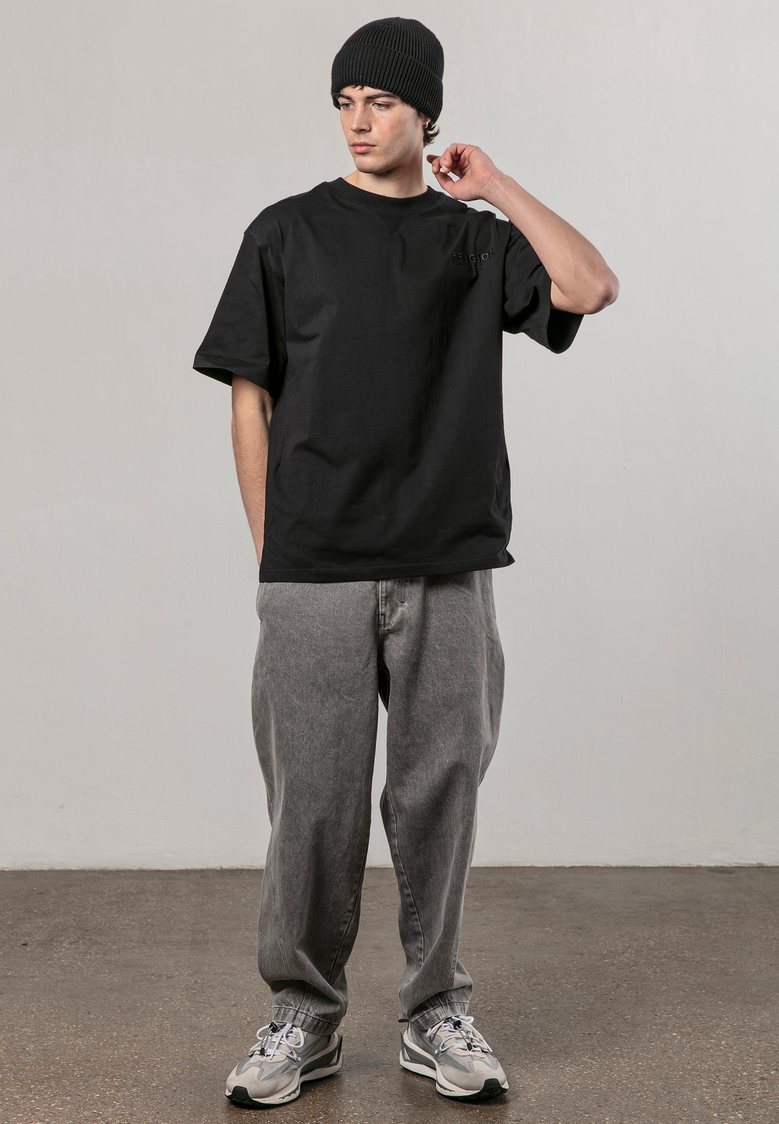 LOGO OVERSIZED T-SHIRT BLACK