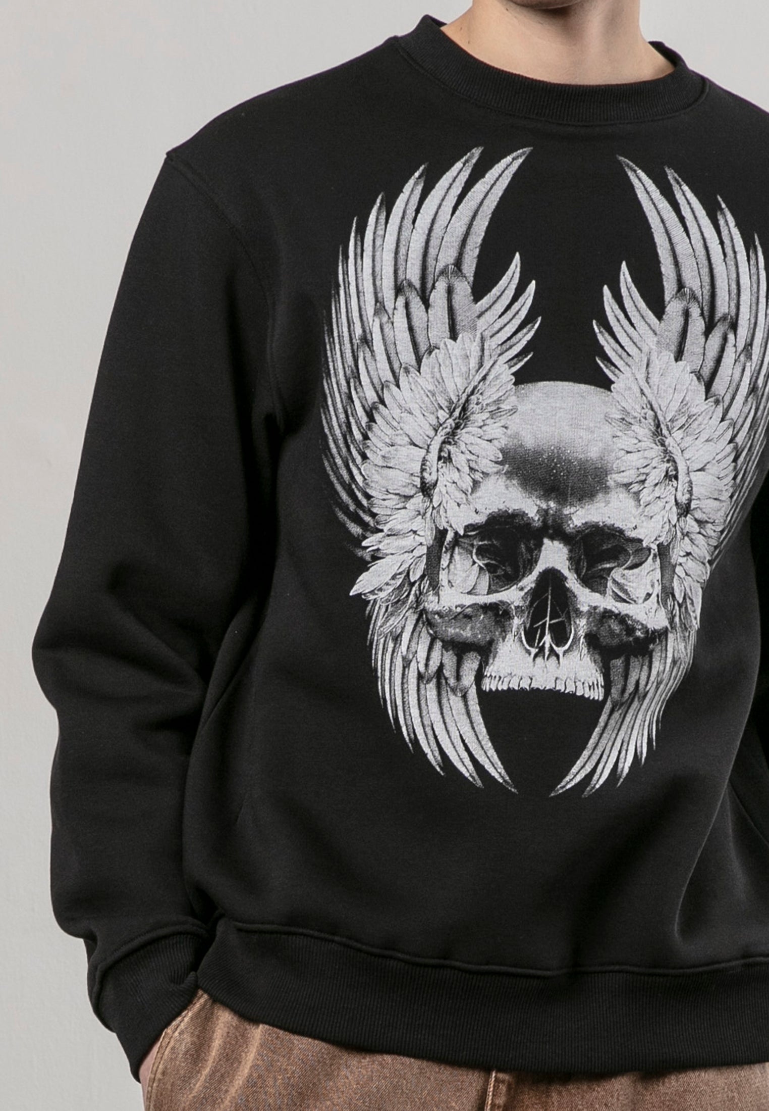 WINGS SKULL SWEAT BLACK
