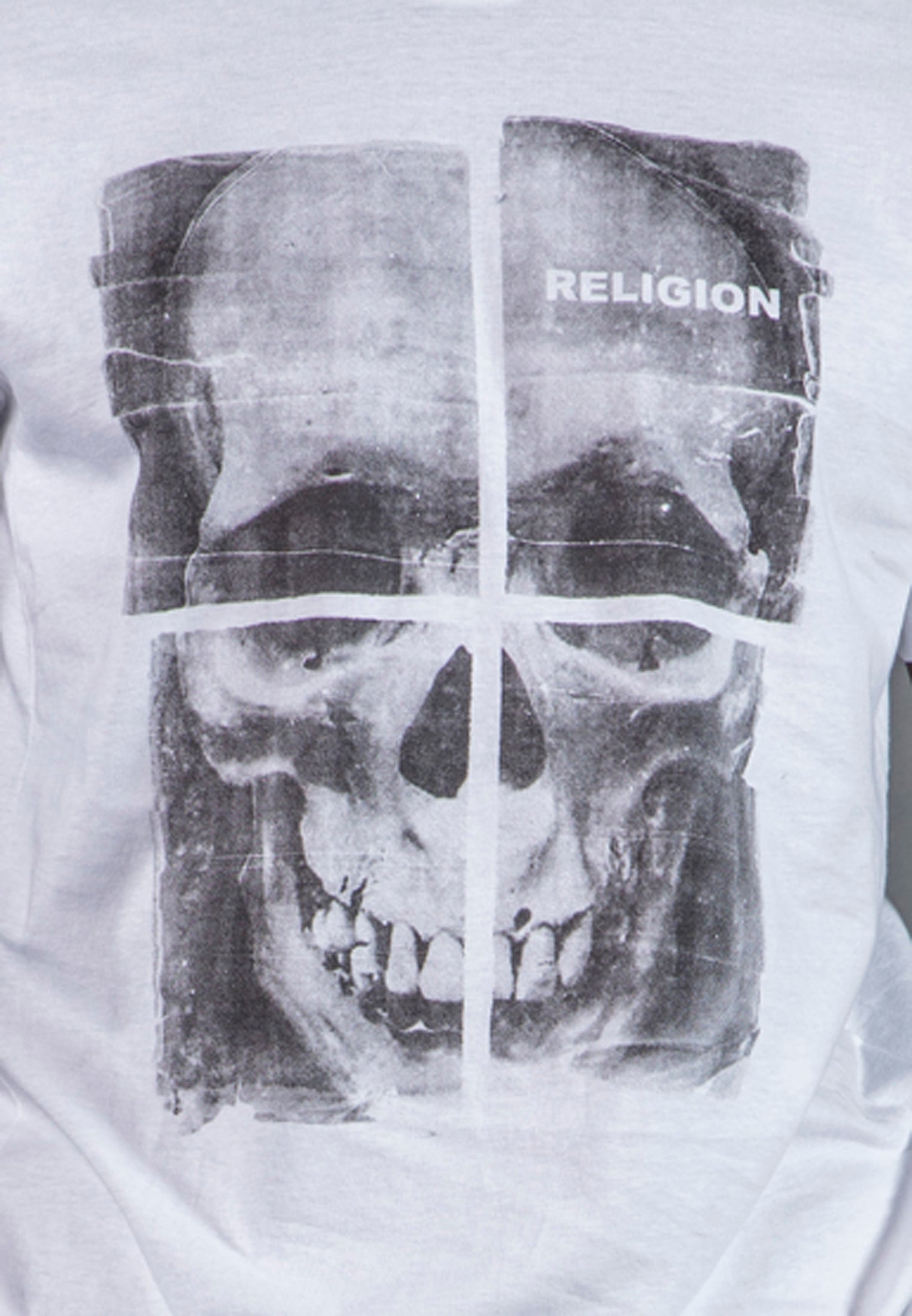 R CROSS T-SHIRT WHITE