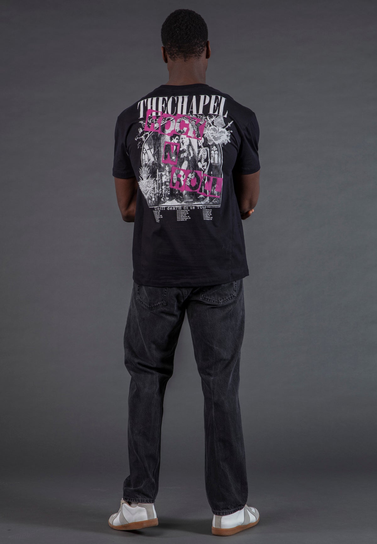 THE CHAPEL T-SHIRT BLACK