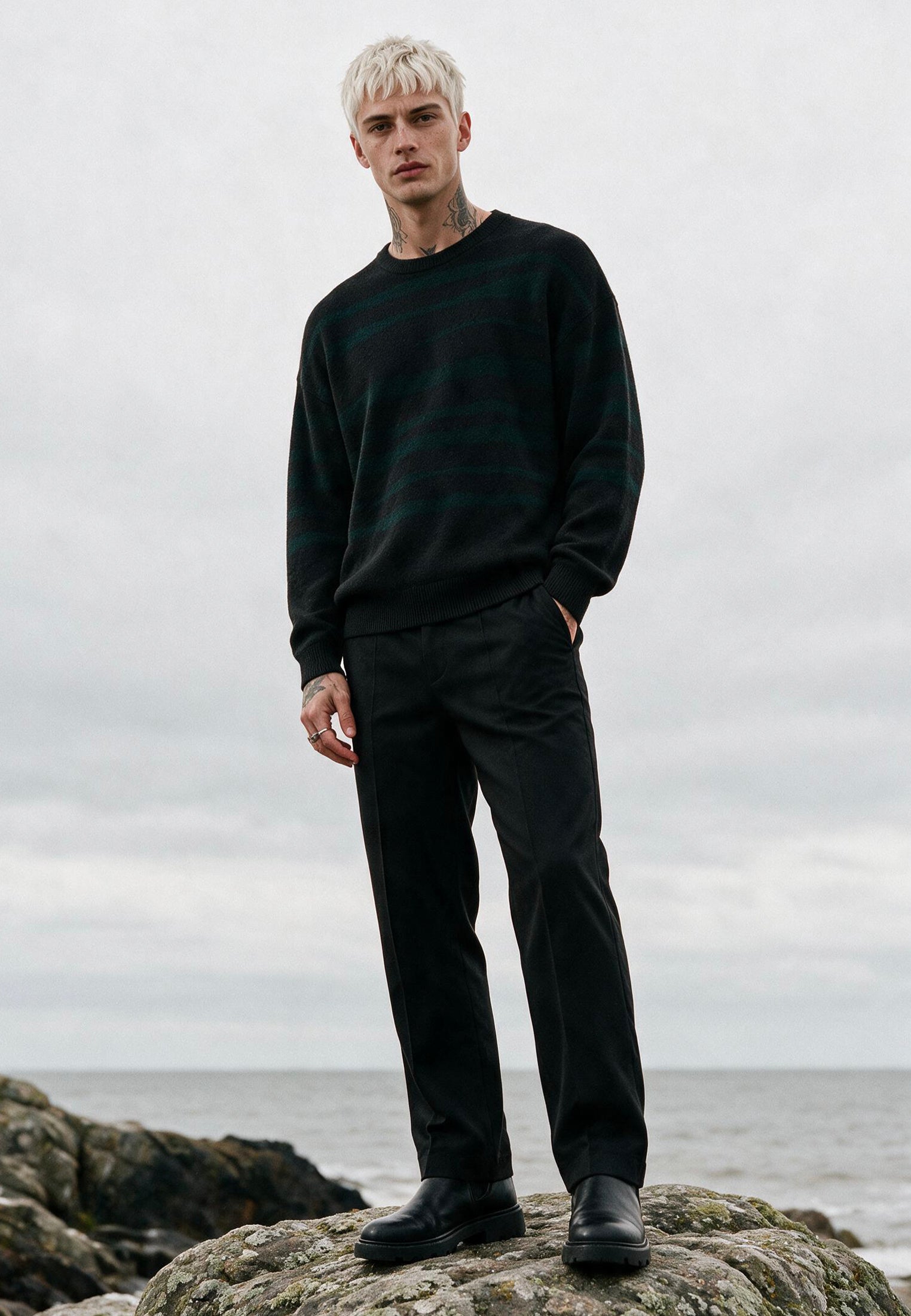 TRACK KNIT BLACK & GREEN