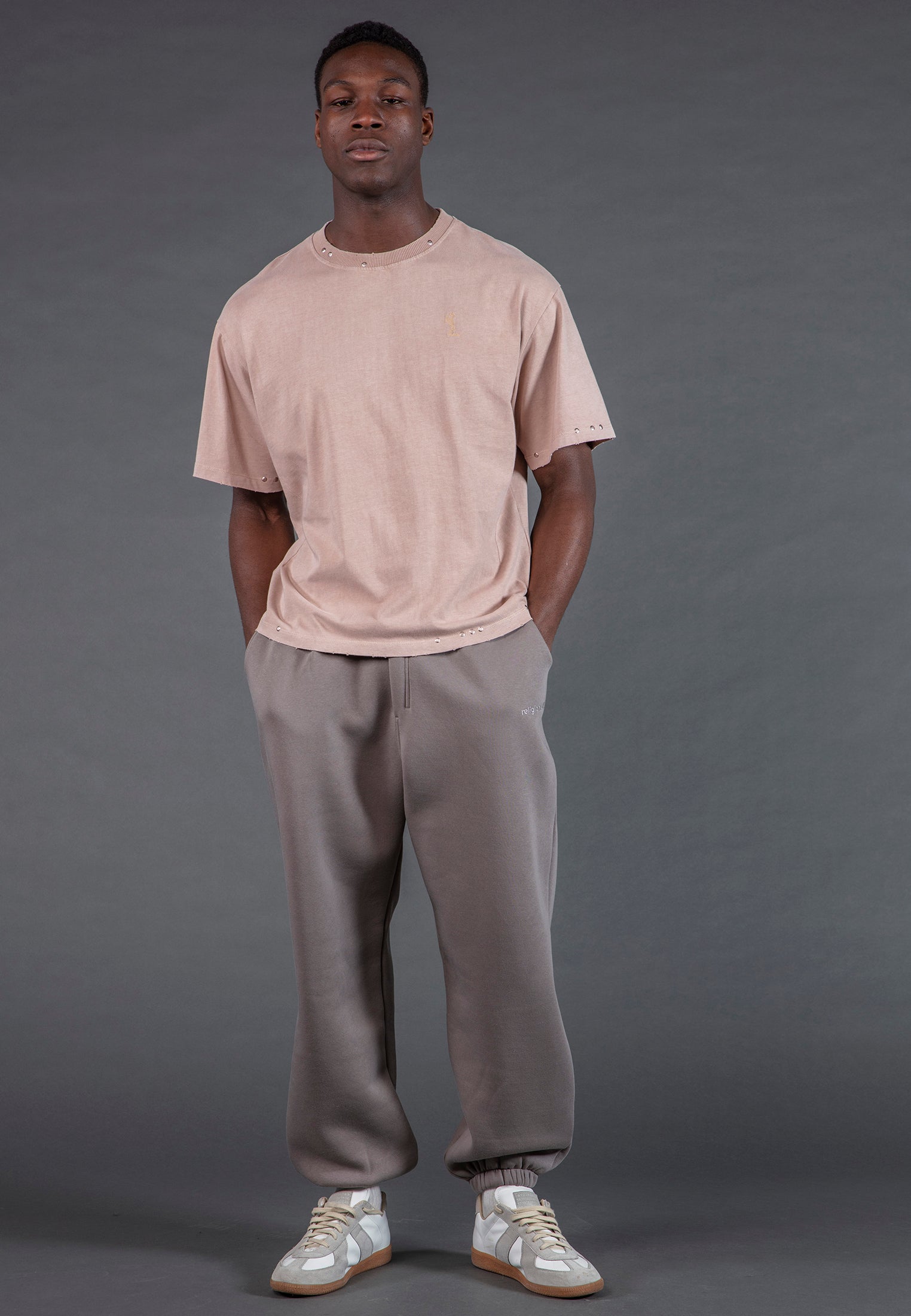 STUDDED T-SHIRT WASHED PINK
