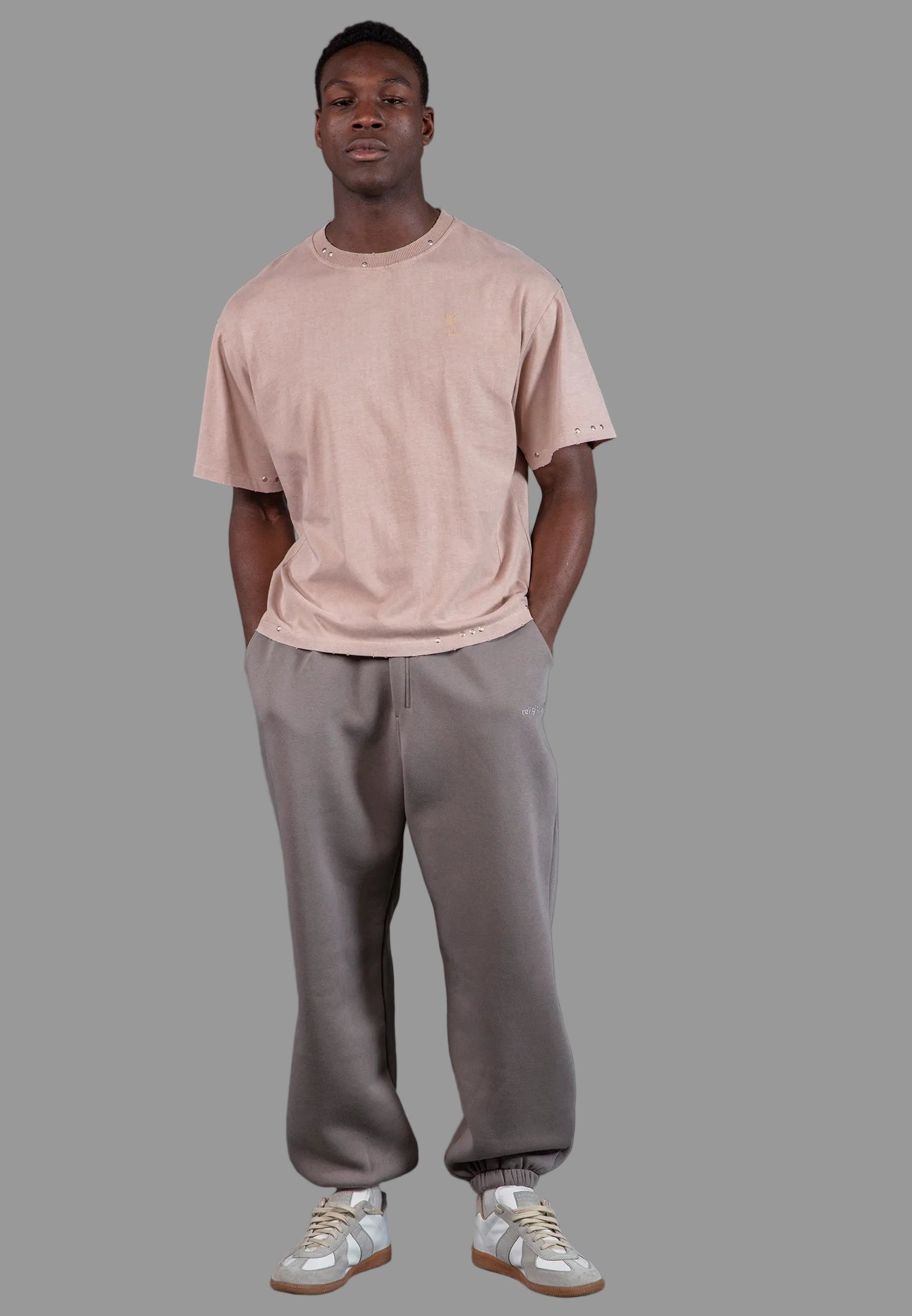 STUDDED T-SHIRT WASHED PINK