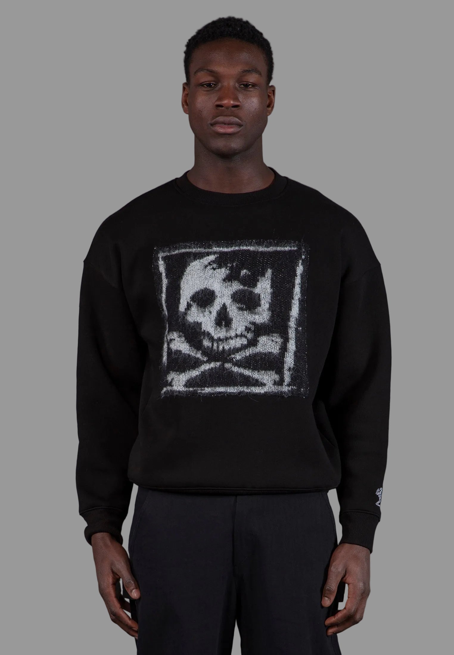 ANTARSIA SKULL SWEAT BLACK