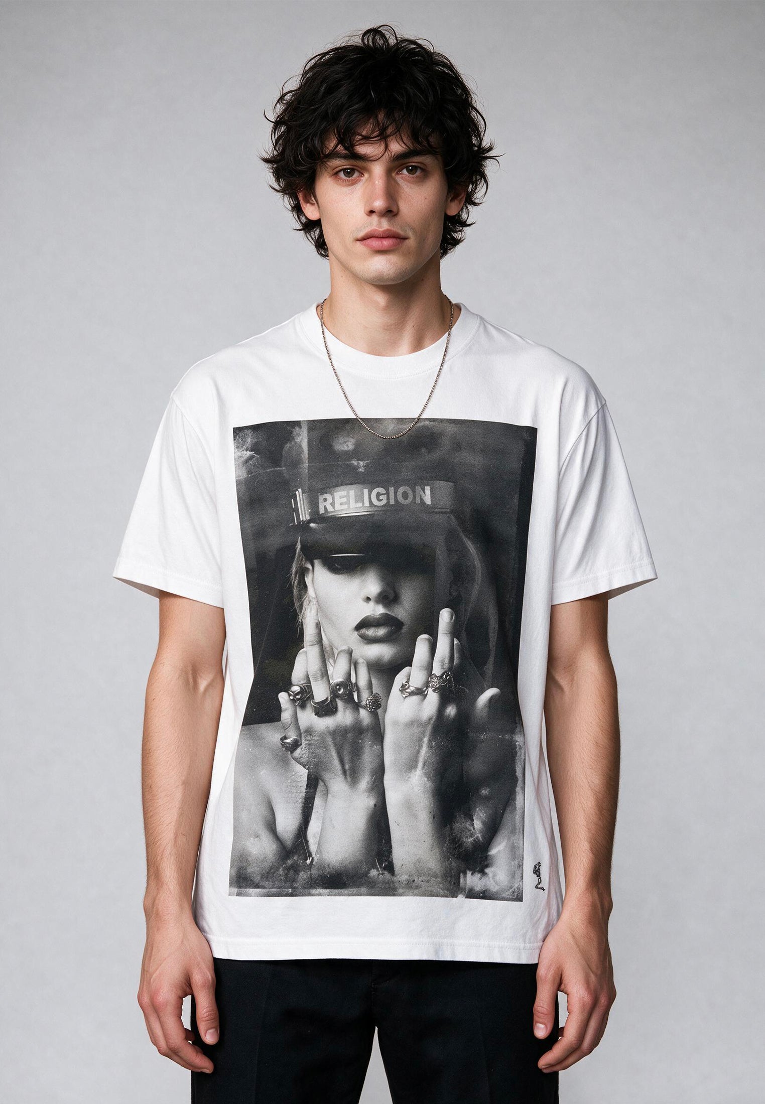 SALUTE T-SHIRT WHITE