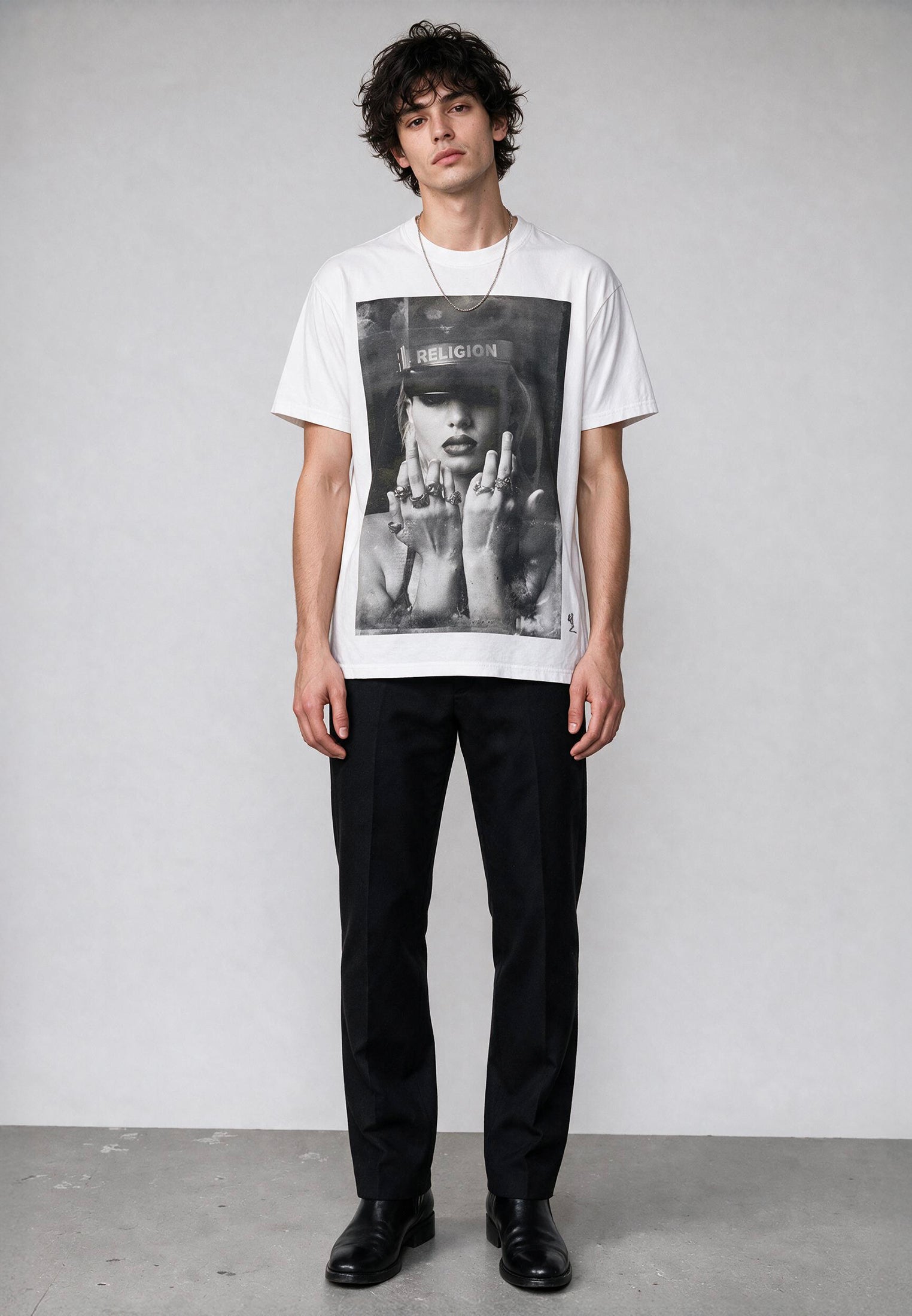 SALUTE T-SHIRT WHITE