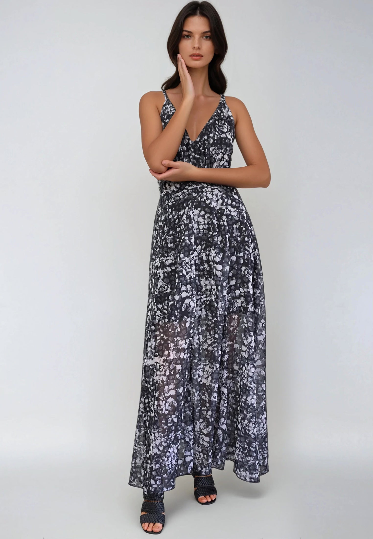 DIAMOND DRESS STILL PRINT