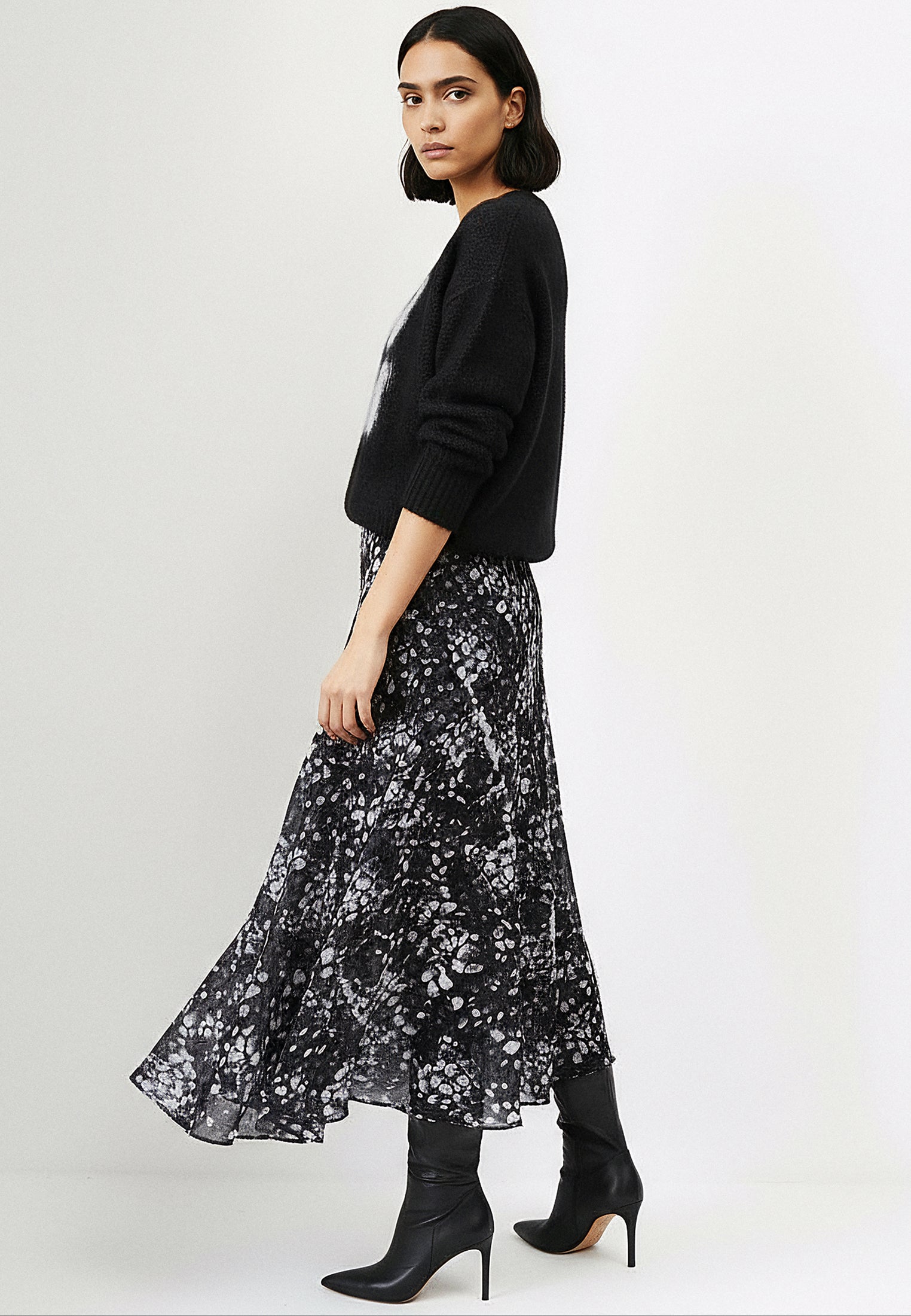 SPINEL SKIRT STILL PRINT BLACK & GREY