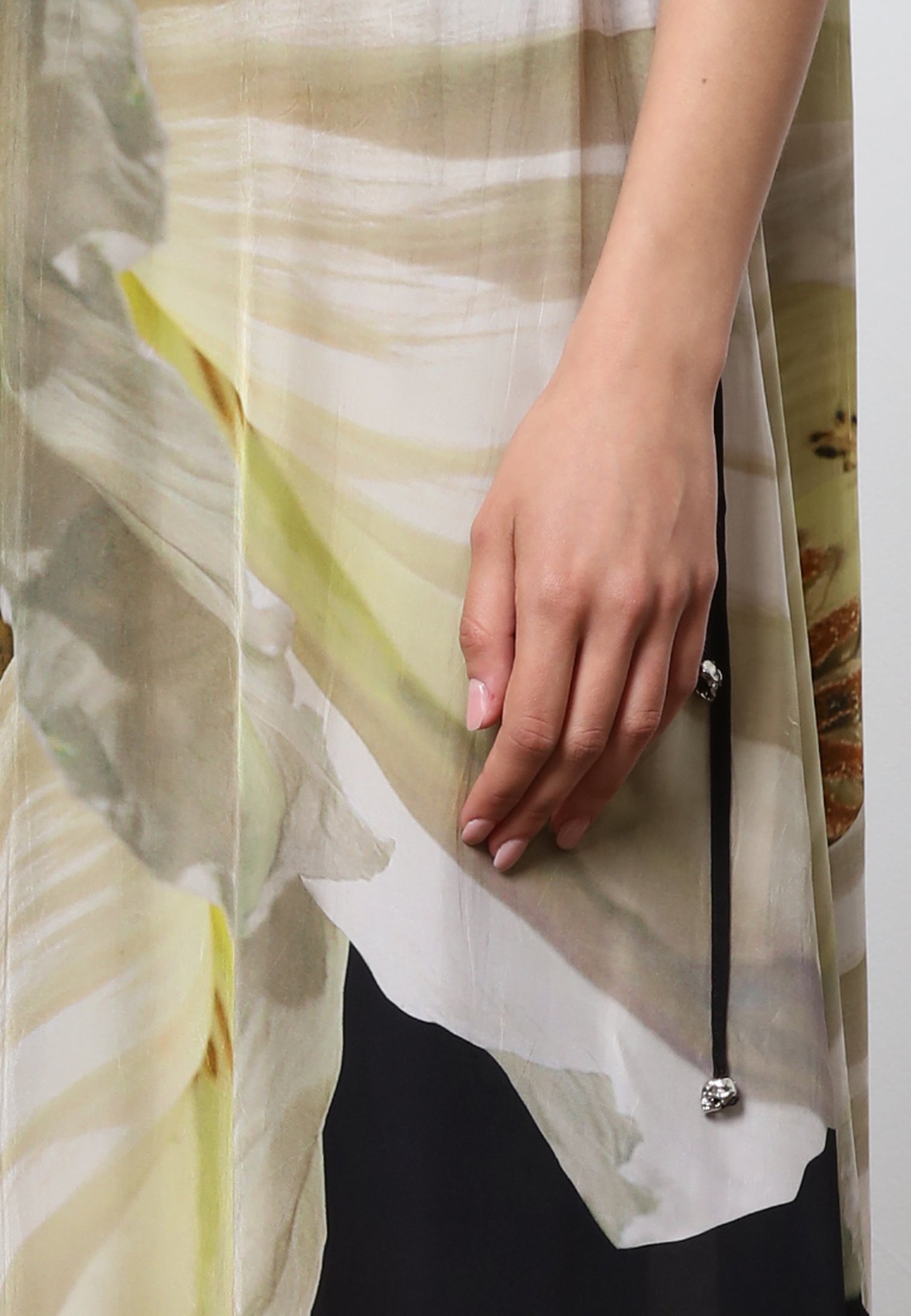 HIDDEN MAXI DRESS CHARM YELLOW