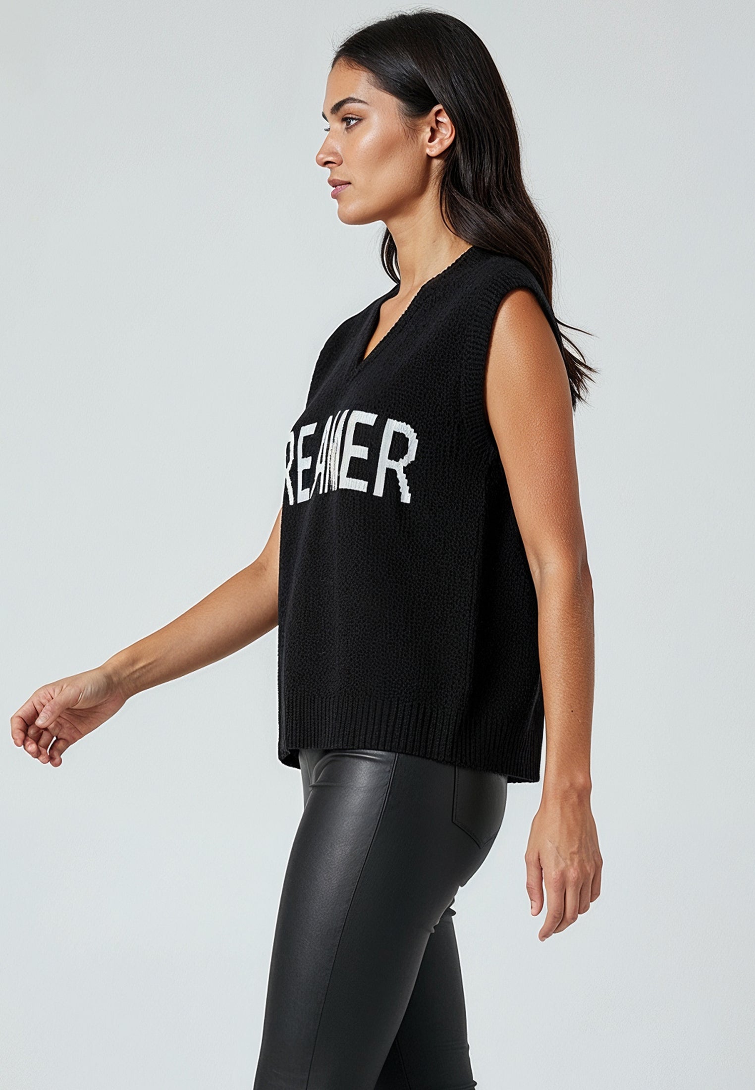 REBEL DREAMER SWEATER VEST BLACK