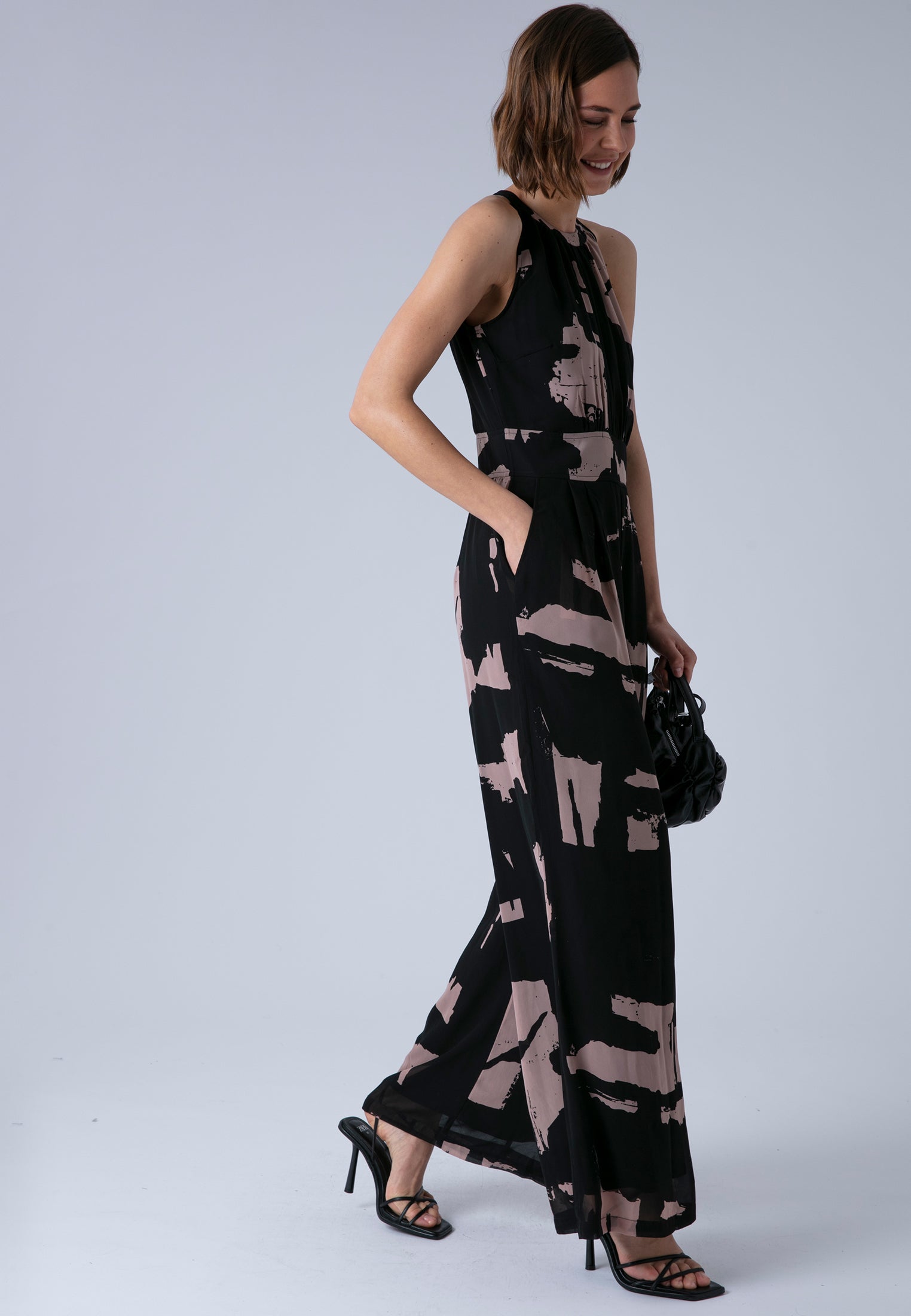 CREW JUMPSUIT FACADE