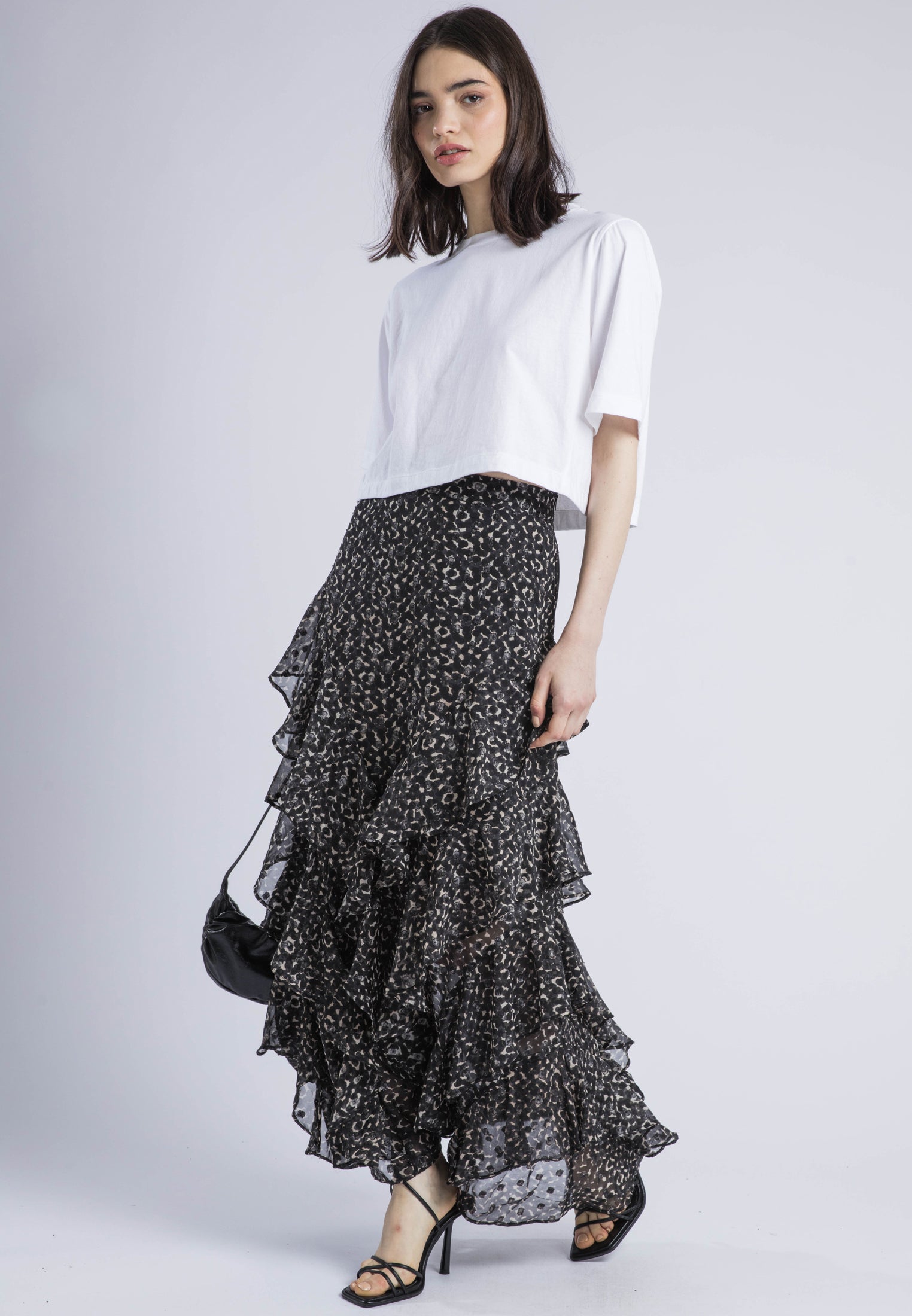 SCARLET SKIRT BLACK & WHITE