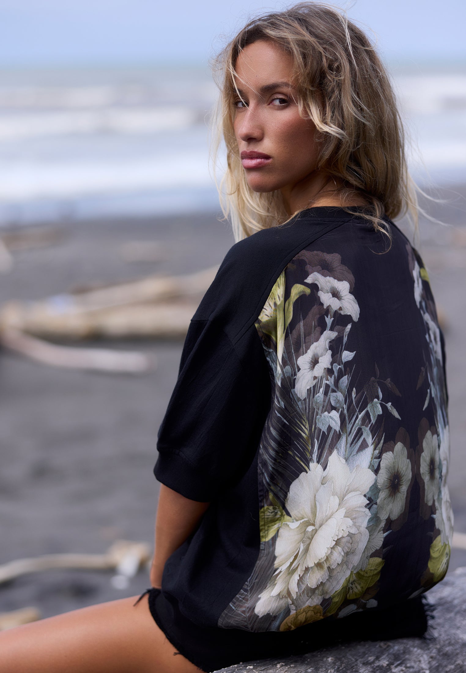 CITRINE TOP CAMELLIA YELLOW