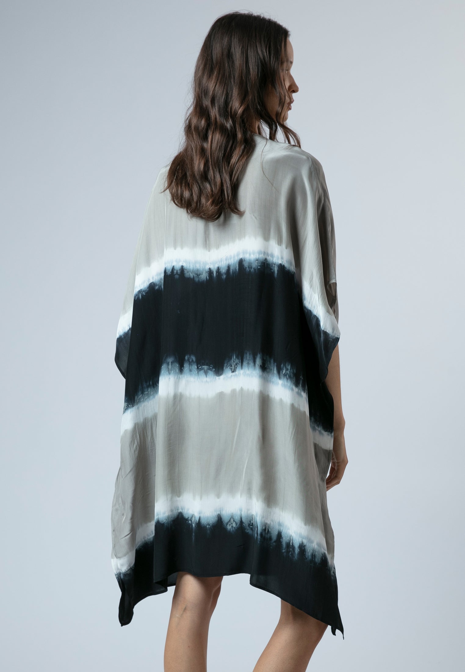 ELLA KAFTAN BLACK & GREY & WHITE