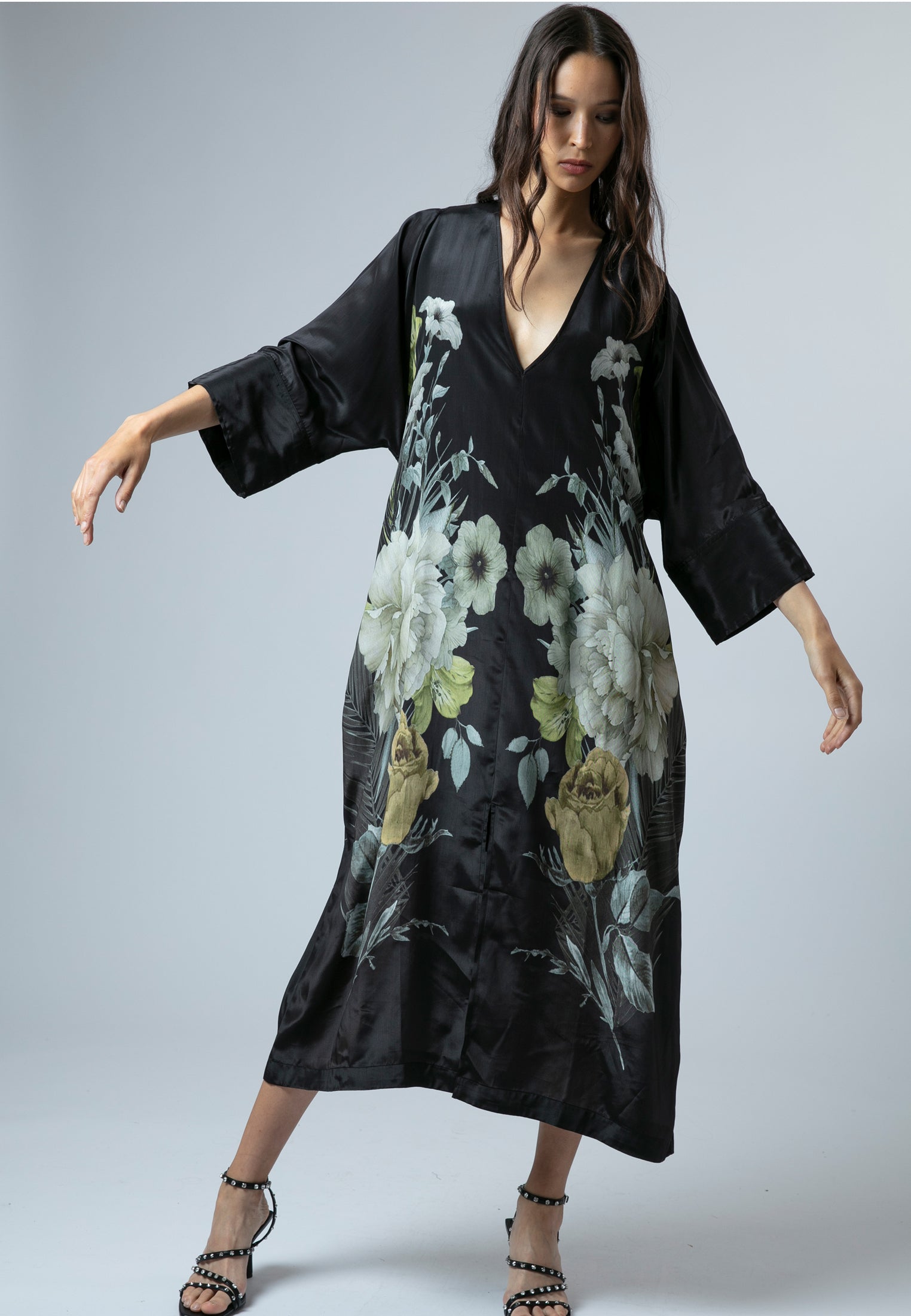 FIONA KAFTAN CAMELLIA