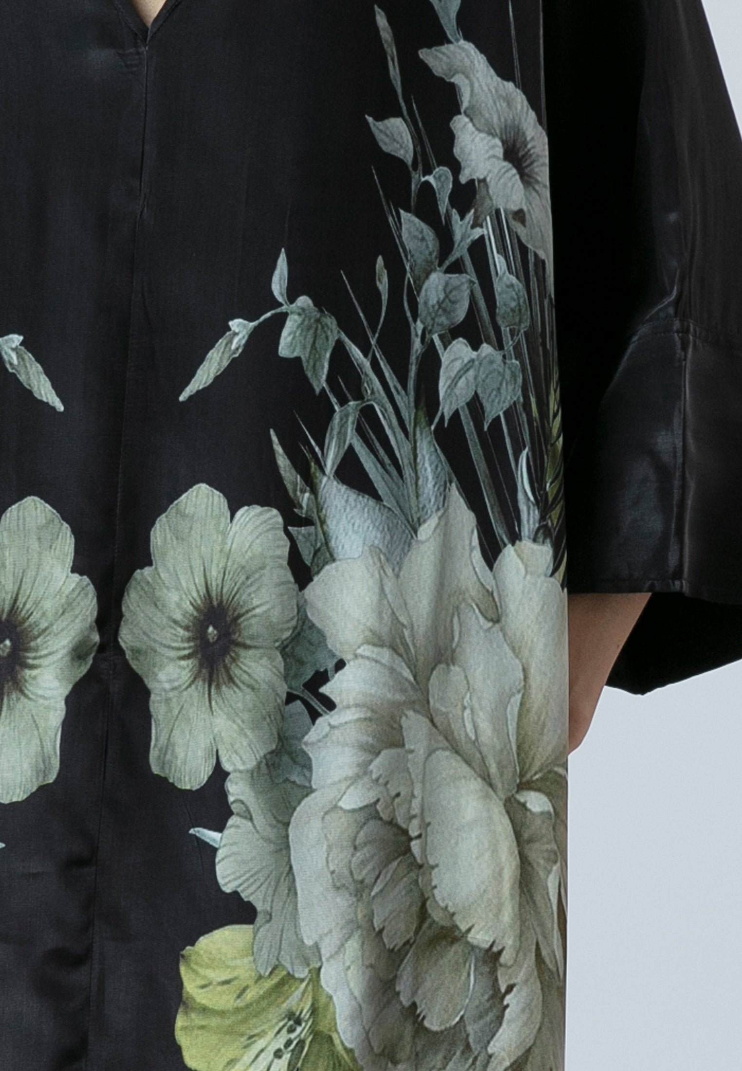 FIONA KAFTAN CAMELLIA