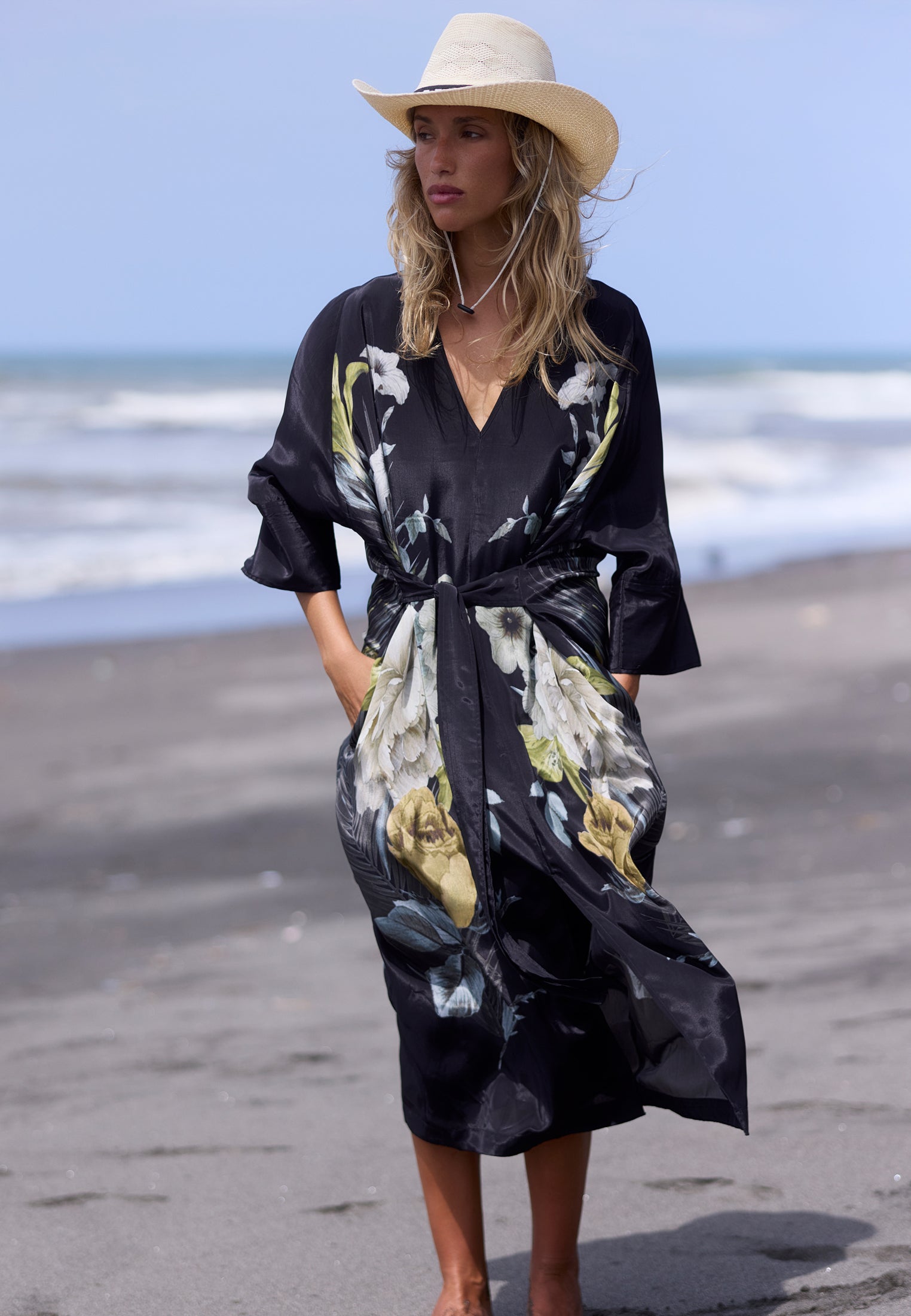 FIONA KAFTAN CAMELLIA
