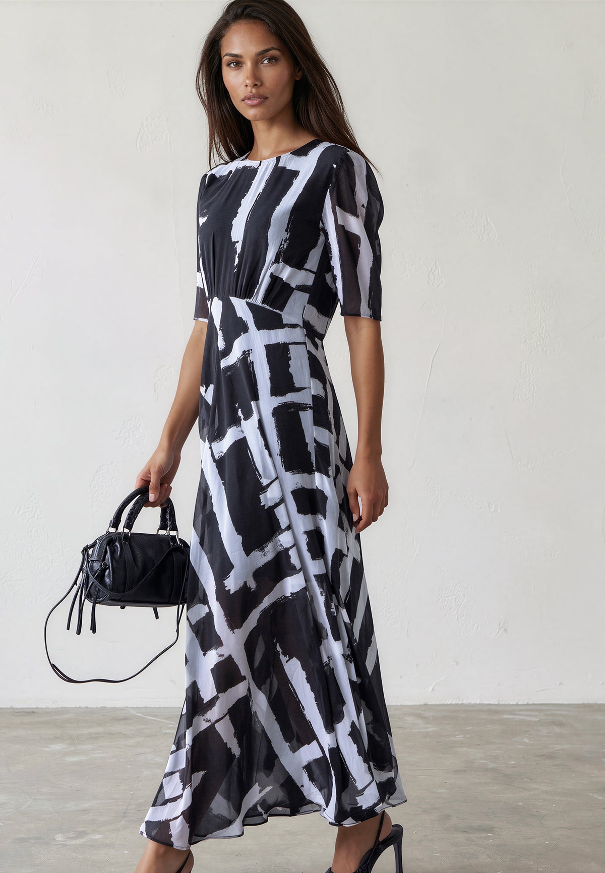 SIENNA MAXI DRESS SELVAGE BLACK