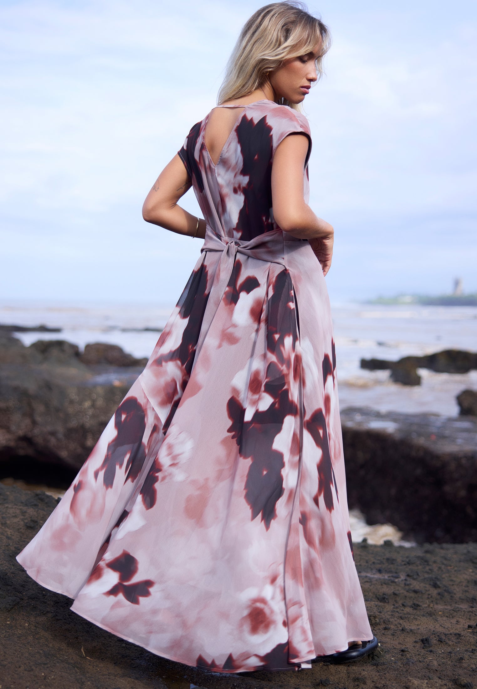 LILIAN MAXI DRESS BLUR ASHES