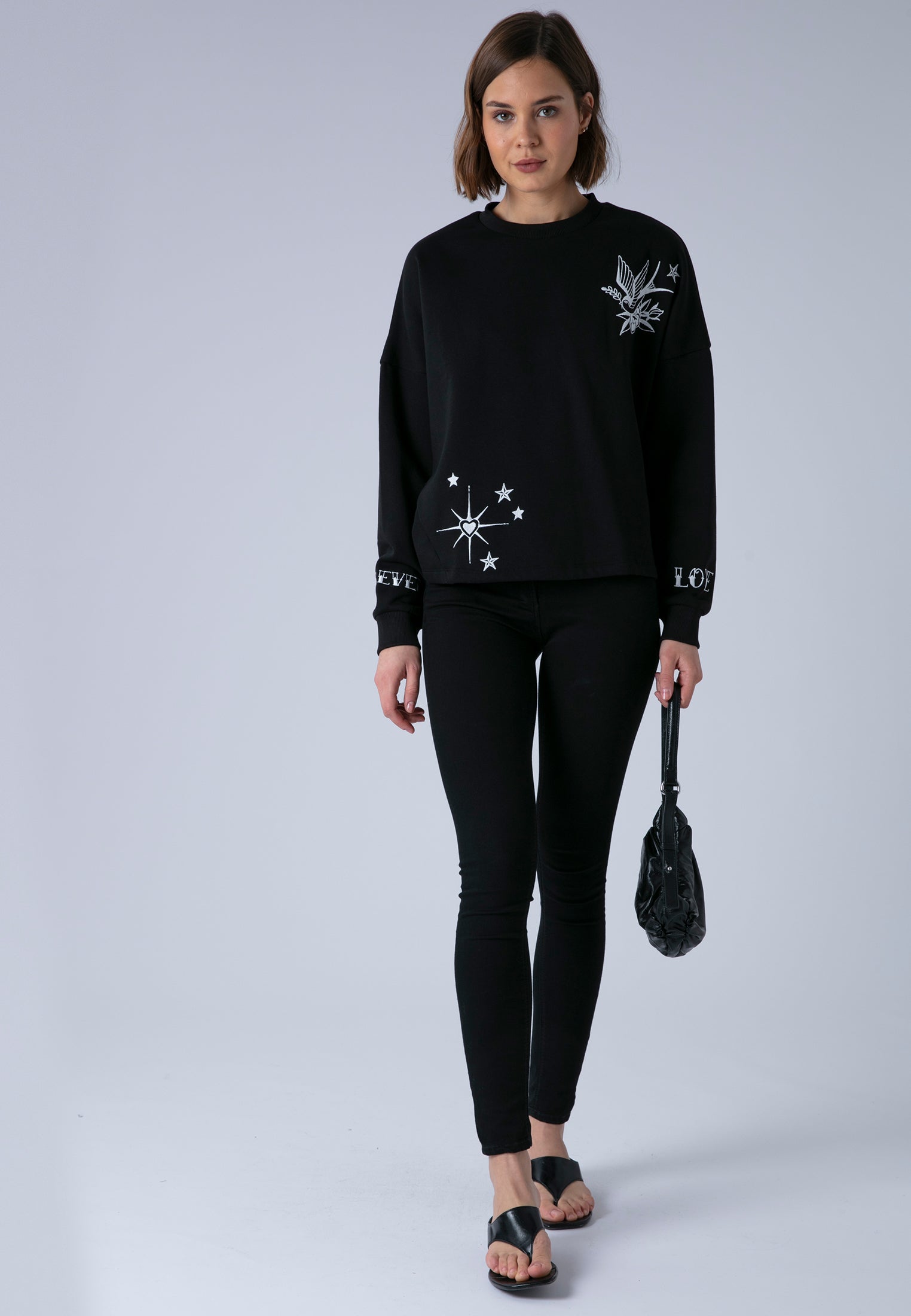 LOVE SWEAT BLACK & WHITE