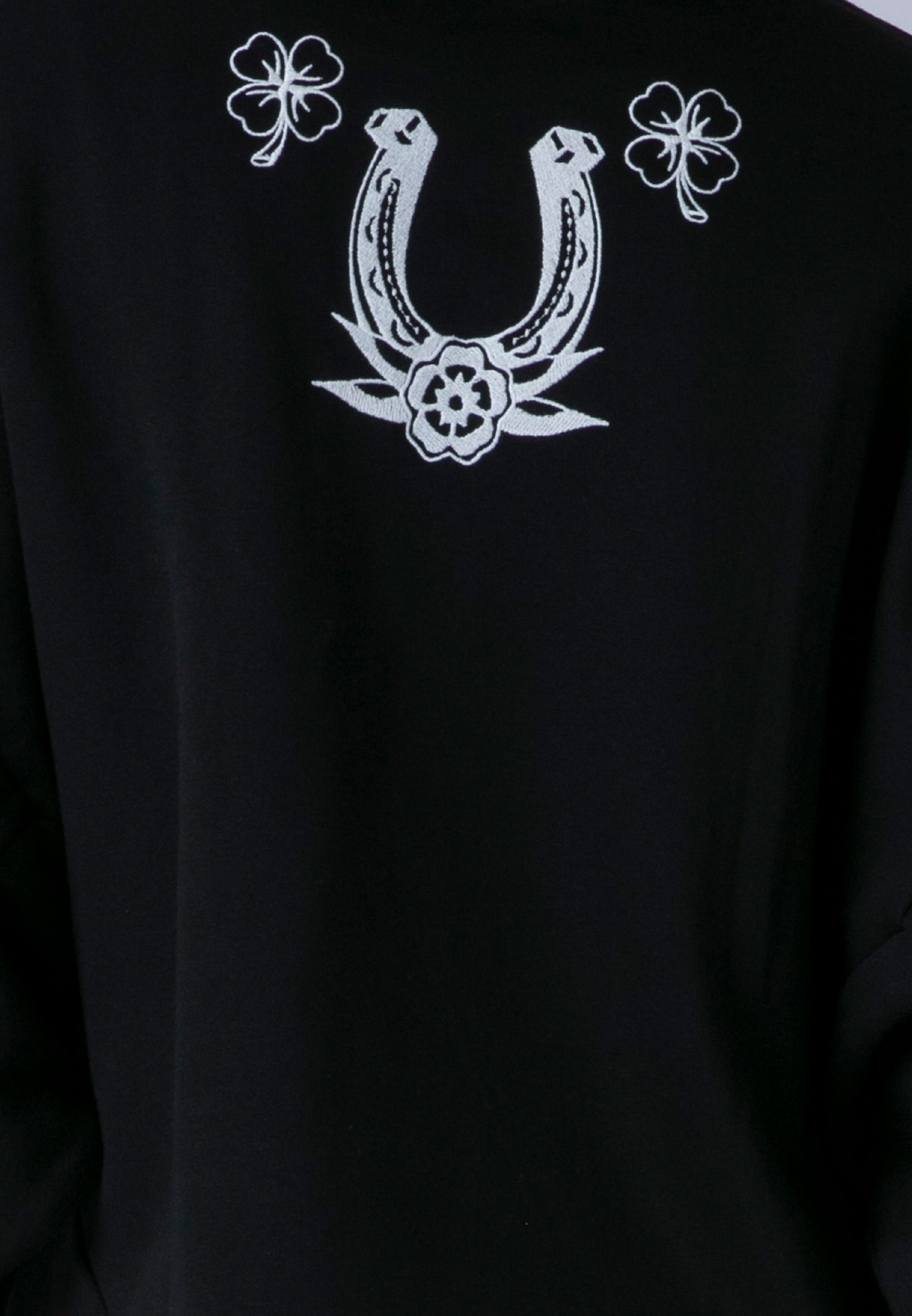 LOVE SWEAT BLACK & WHITE