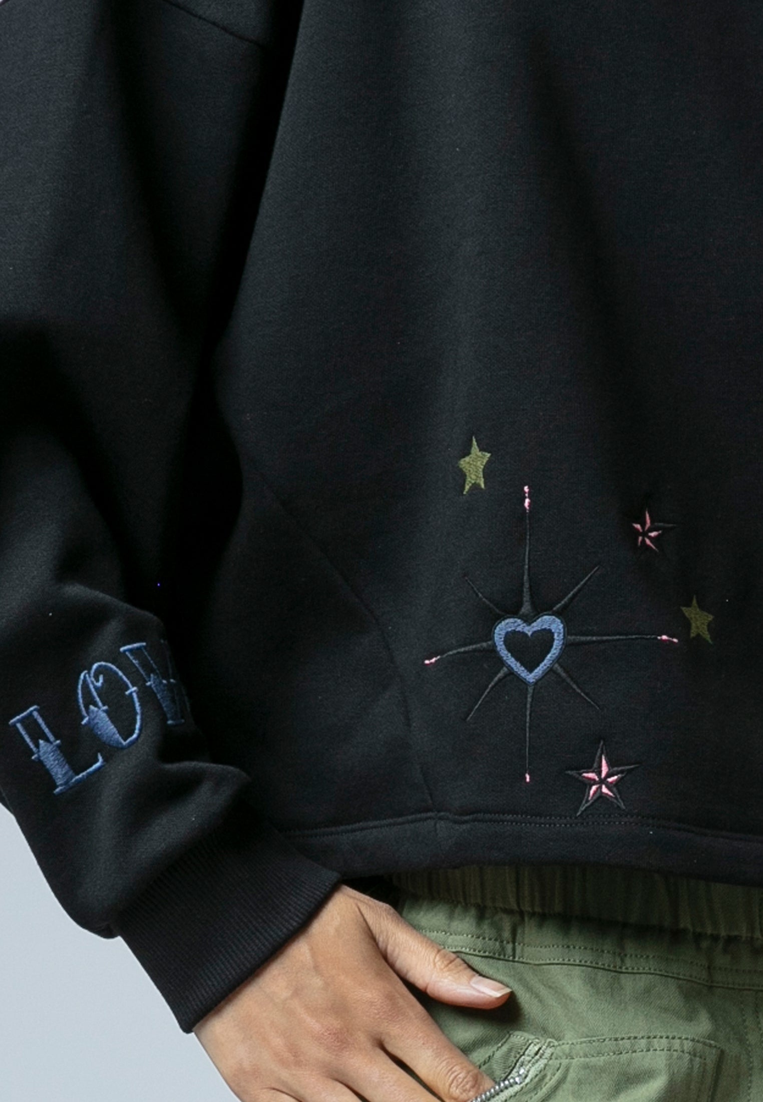 LOVE SWEAT BLACK & COLOUR