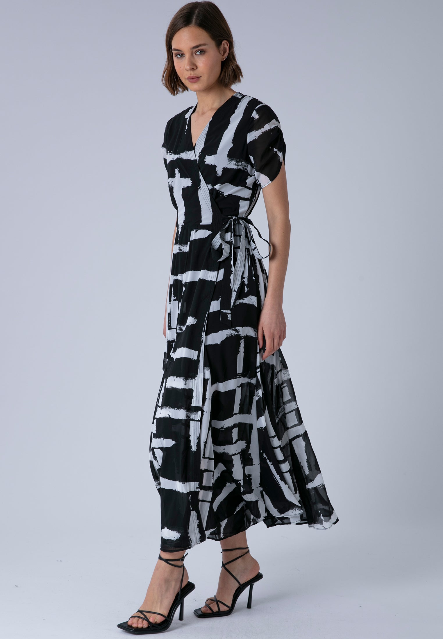 SOLSTICE MAXI DRESS SELVAGE BLACK