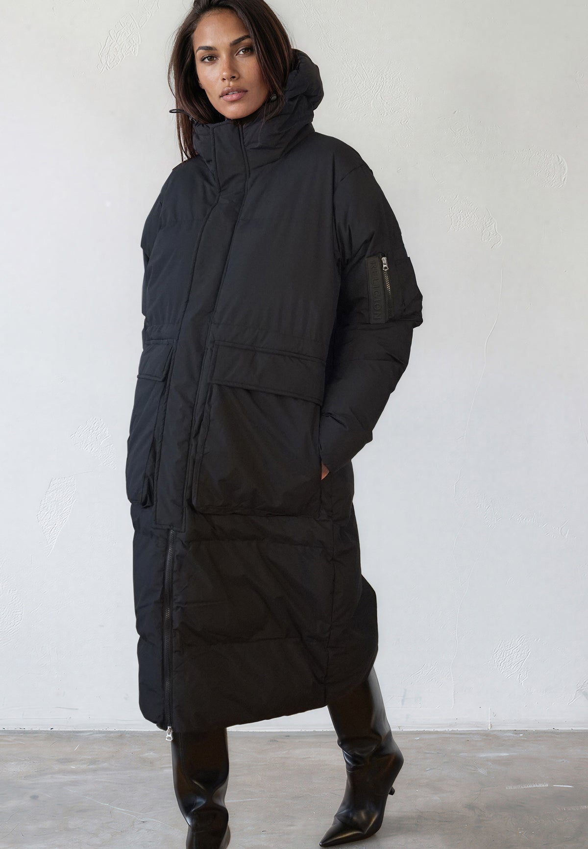 VOYAGER PARKA JET BLACK