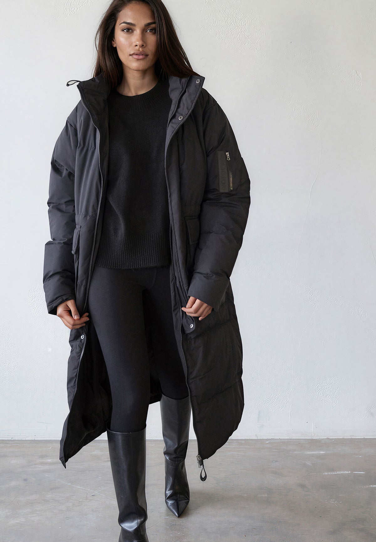 VOYAGER PARKA JET BLACK