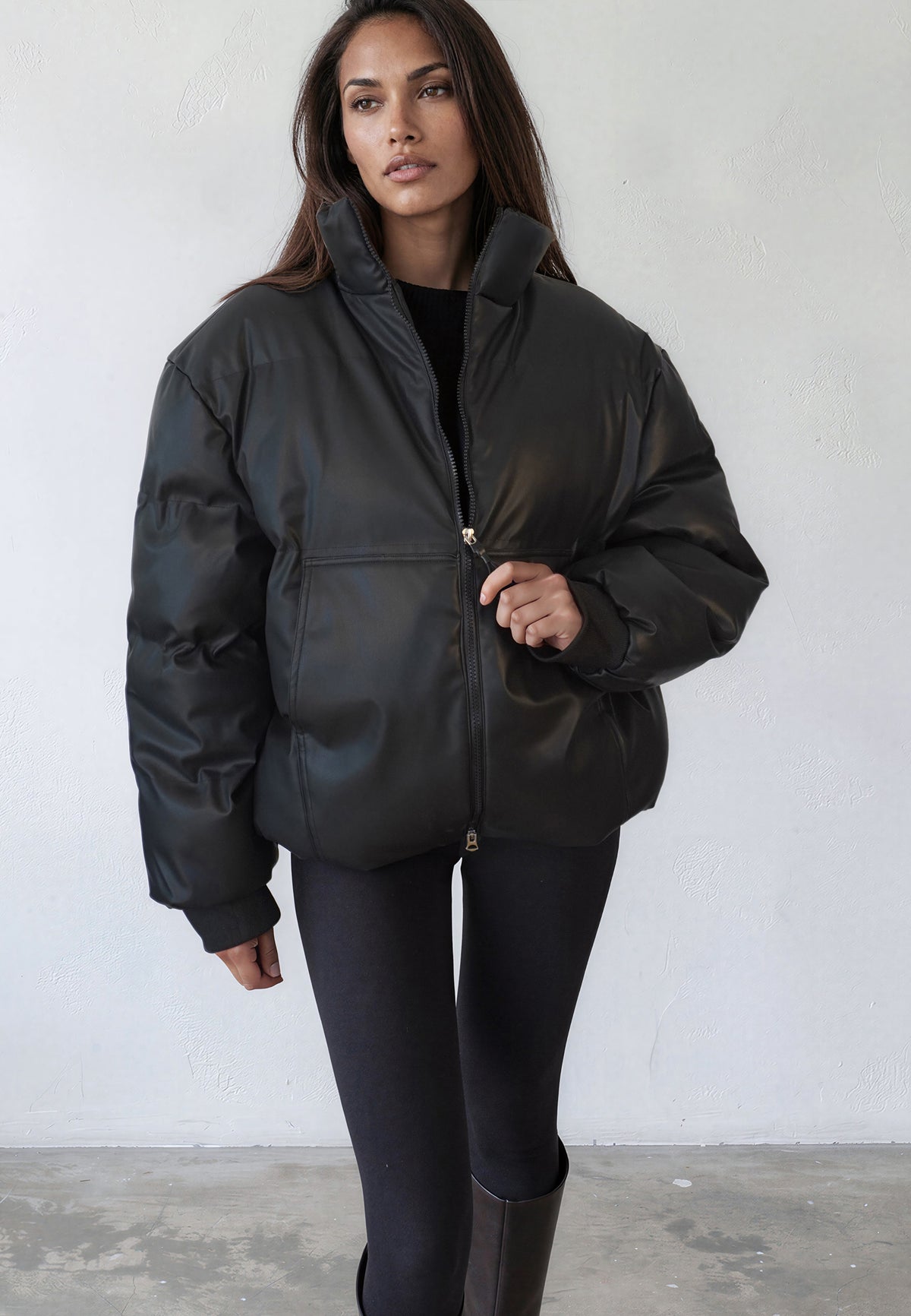 PU PUFFER JET BLACK