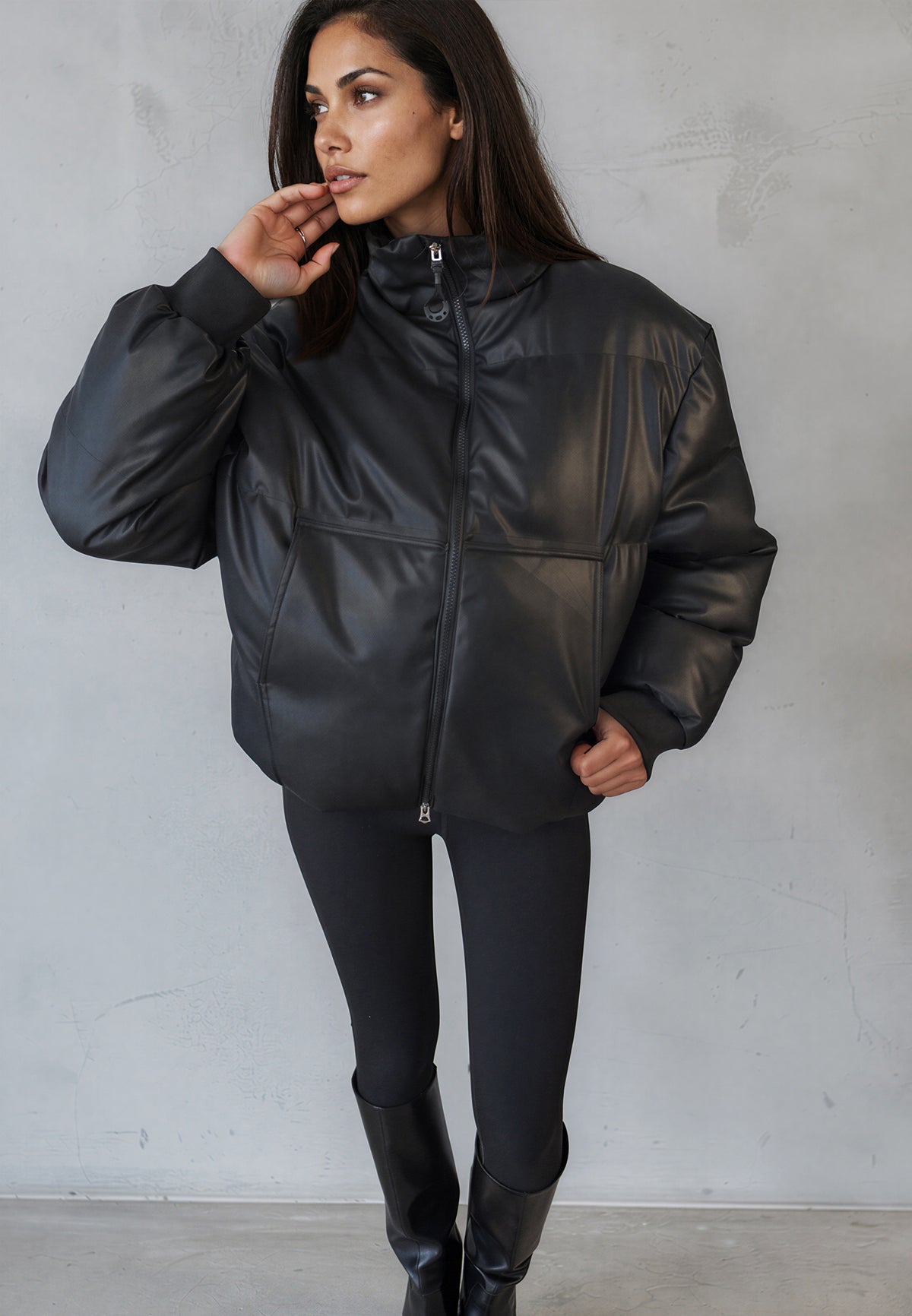 PU PUFFER JET BLACK