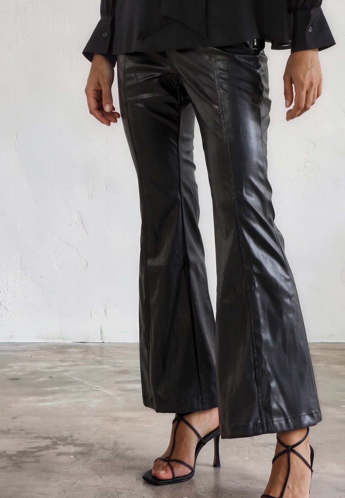 FORCE TROUSERS BLACK