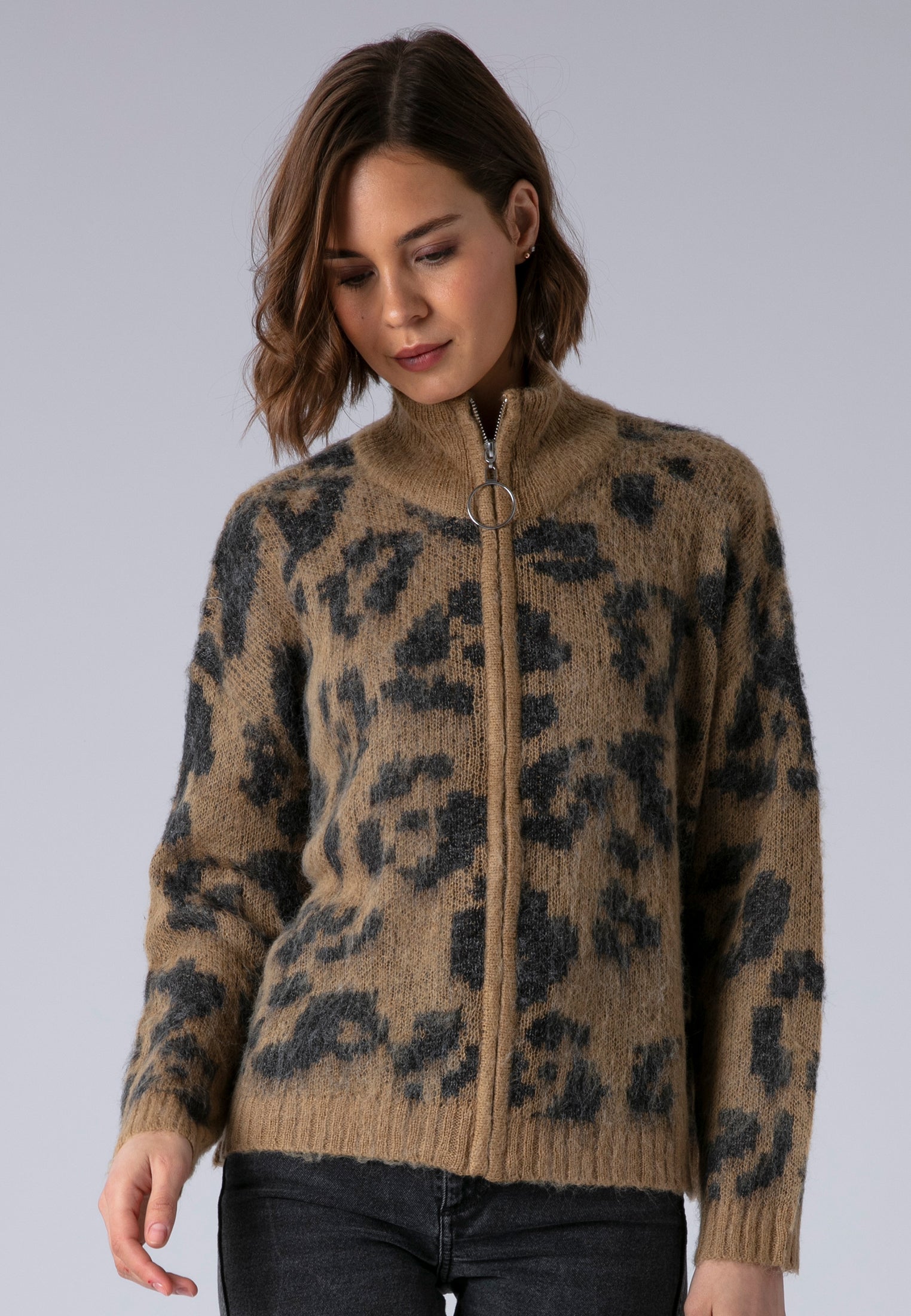 MAXIMUM ZIP CARDIGAN LEOPARD PRINT