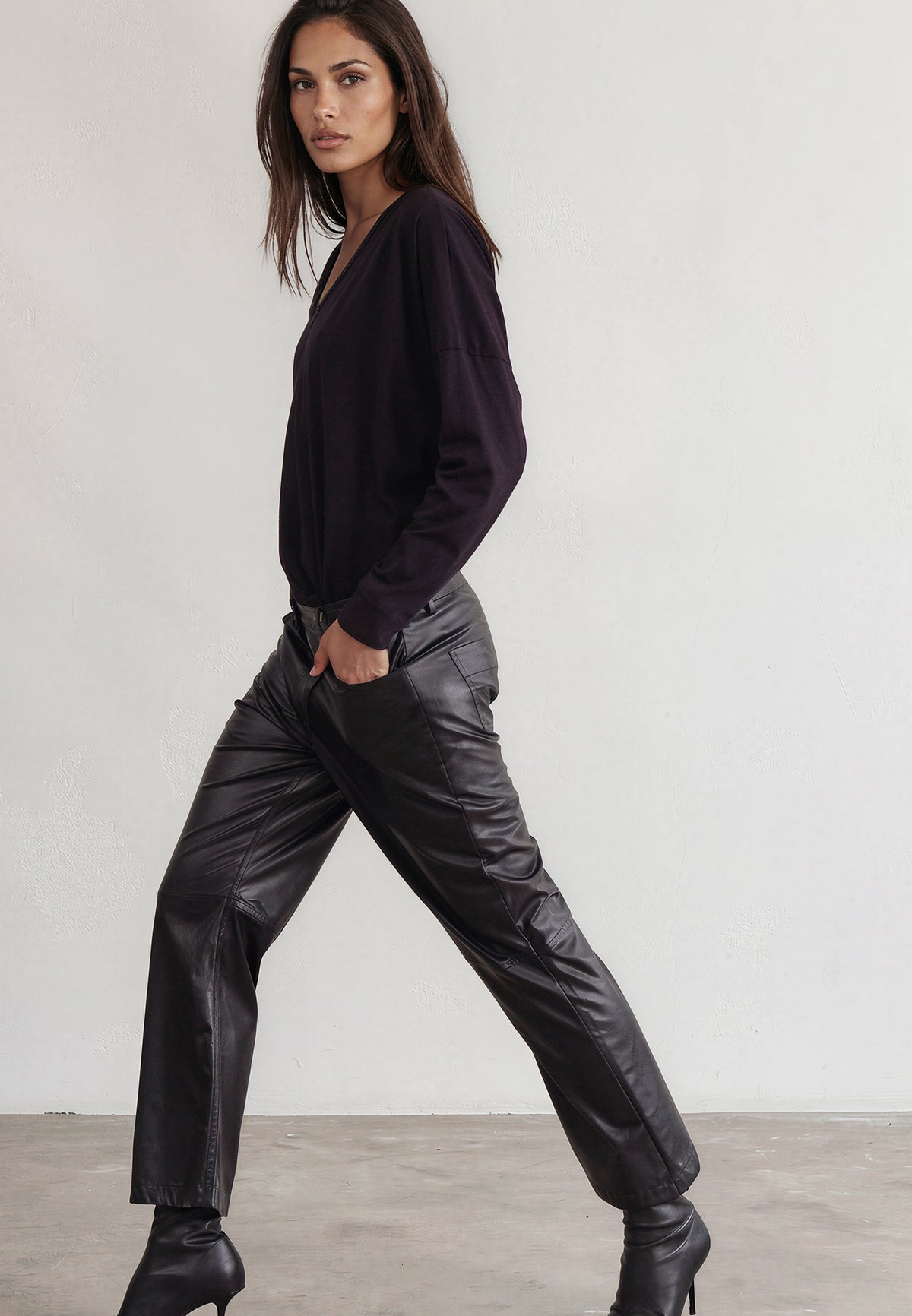 NEBULA TROUSERS BLACK
