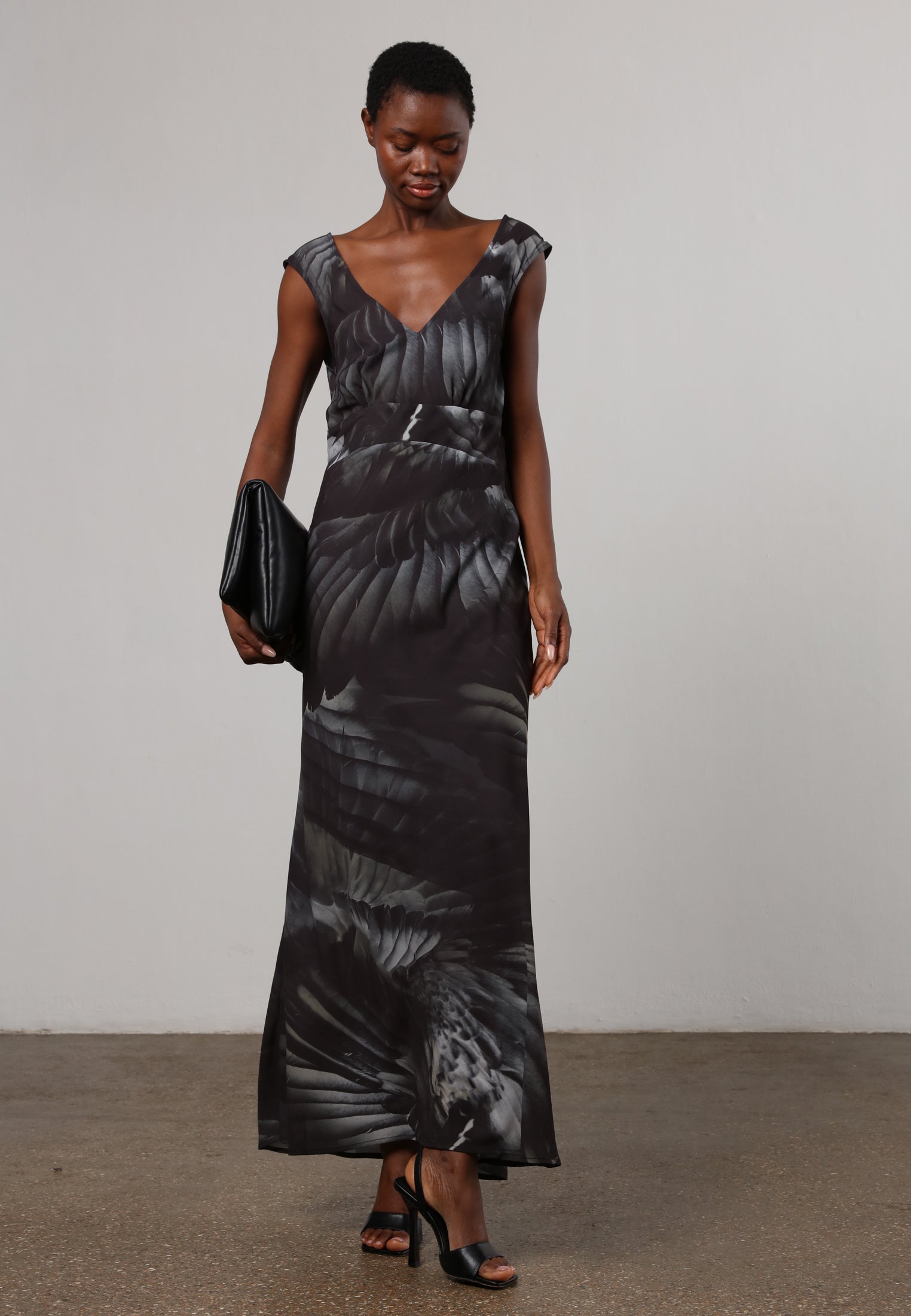 Black feather gown hotsell