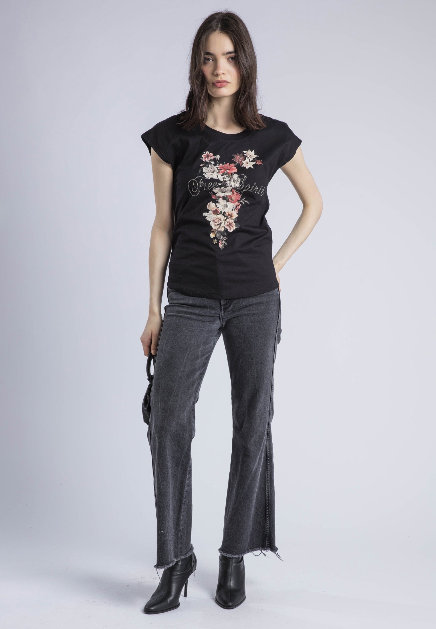 JILLIAN T-SHIRT BLACK FREE SPIRIT
