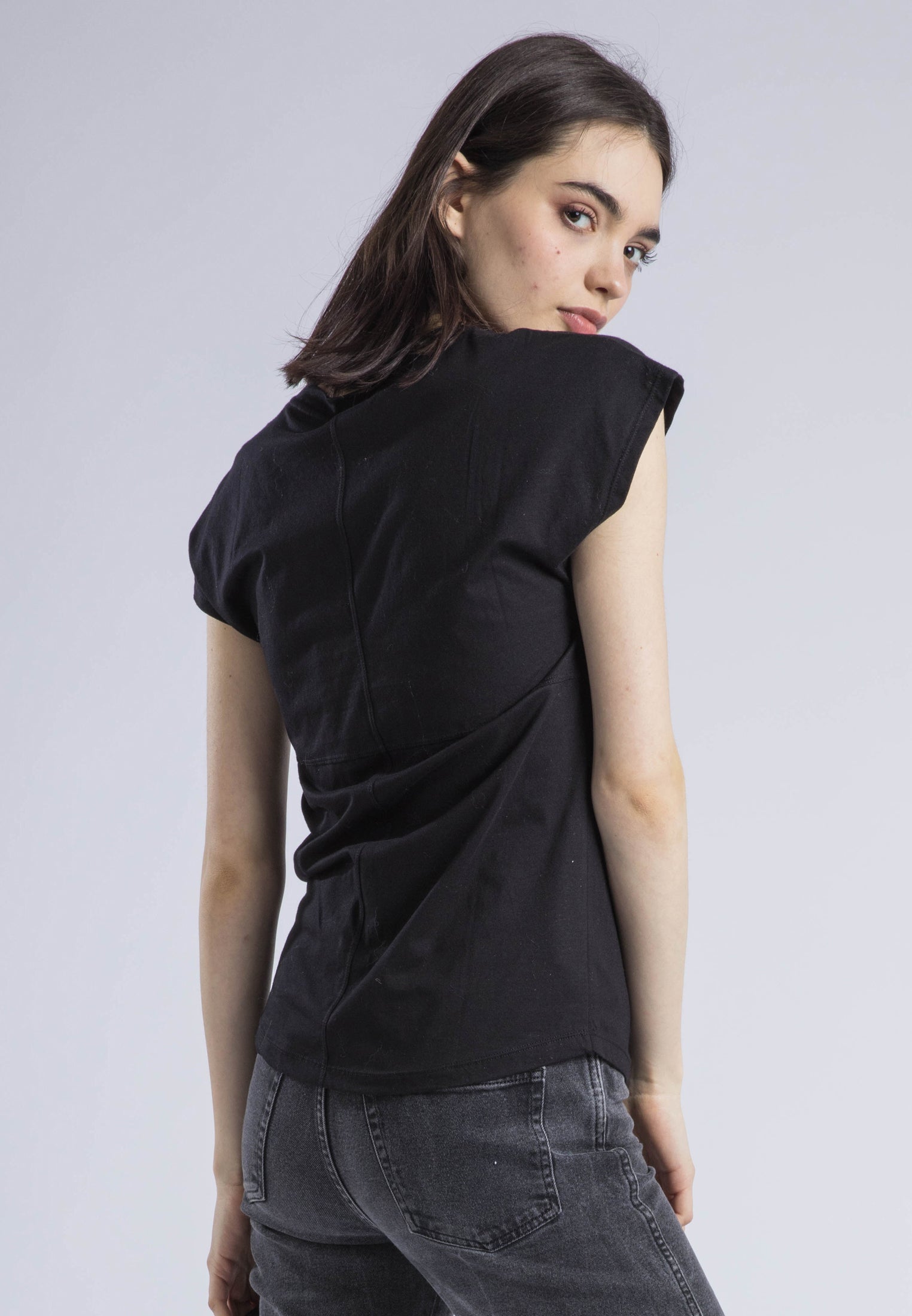 JILLIAN T-SHIRT BLACK FREE SPIRIT