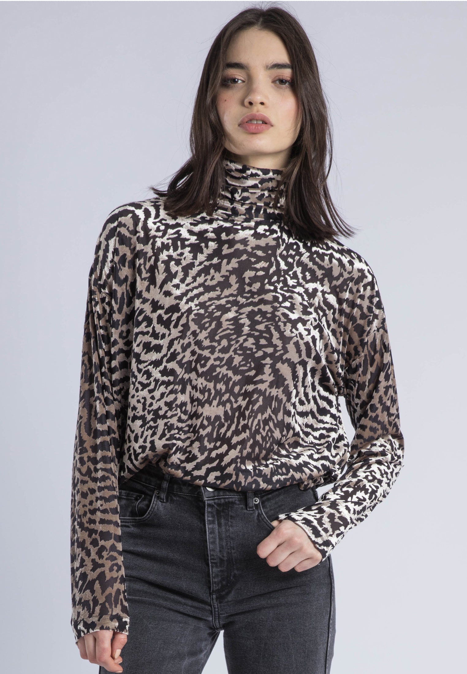EMMY TURTLENECK SILVER ANIMAL