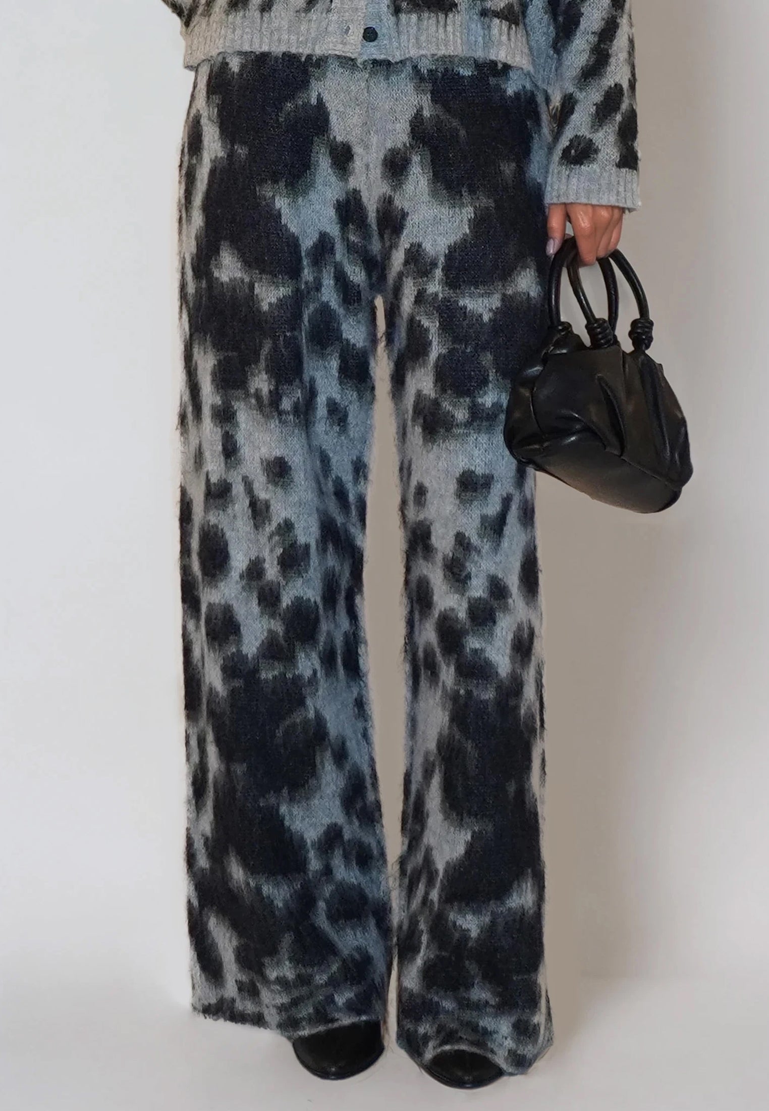 ERIN KNITTED PANTS GREY & BLACK