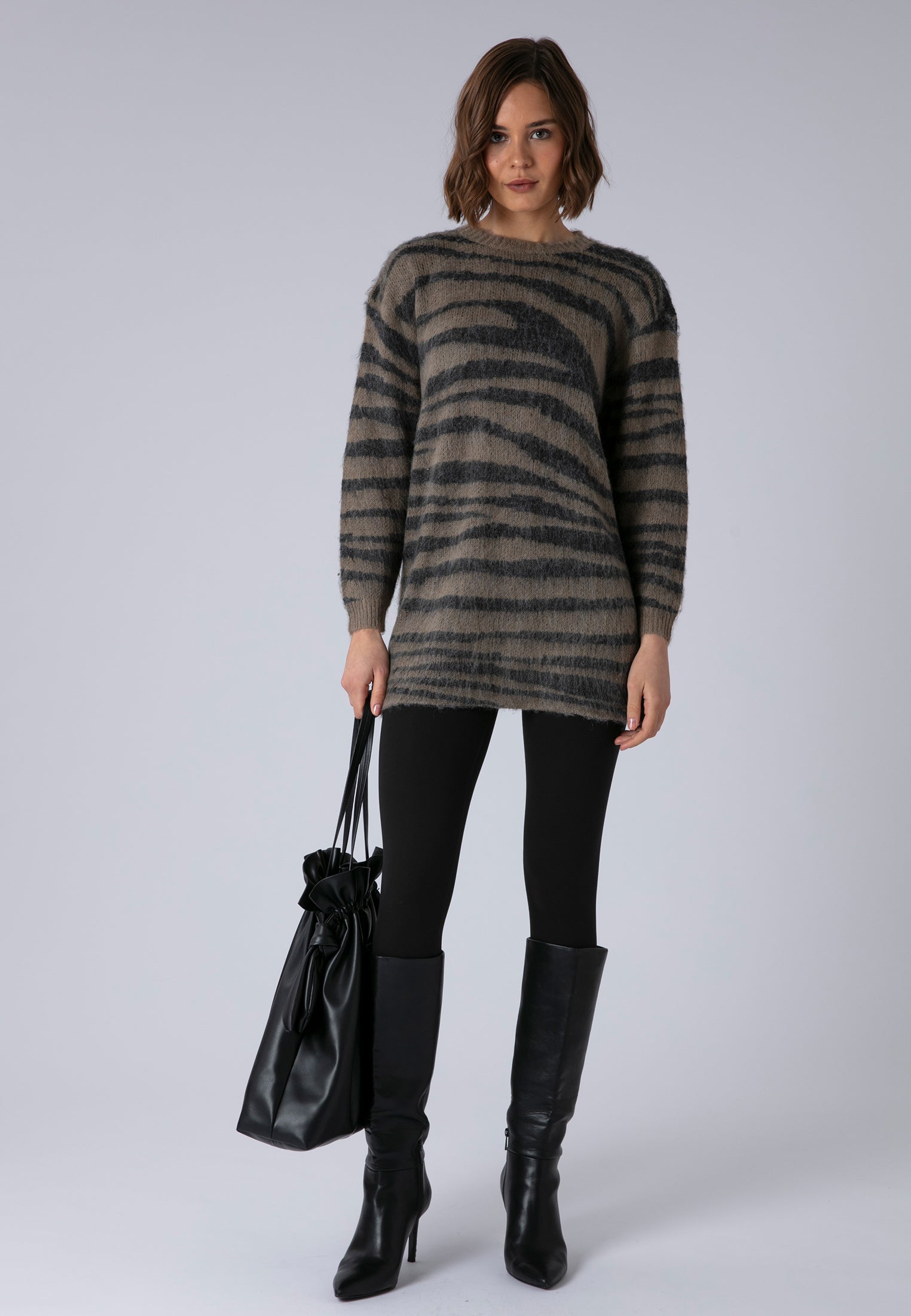 MAXIMUM JUMPER DRESS ZEBRA JACQUARD